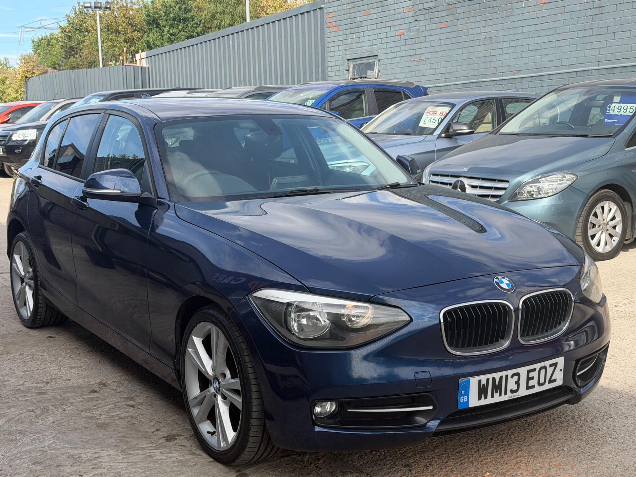 BMW 1 Series view 3