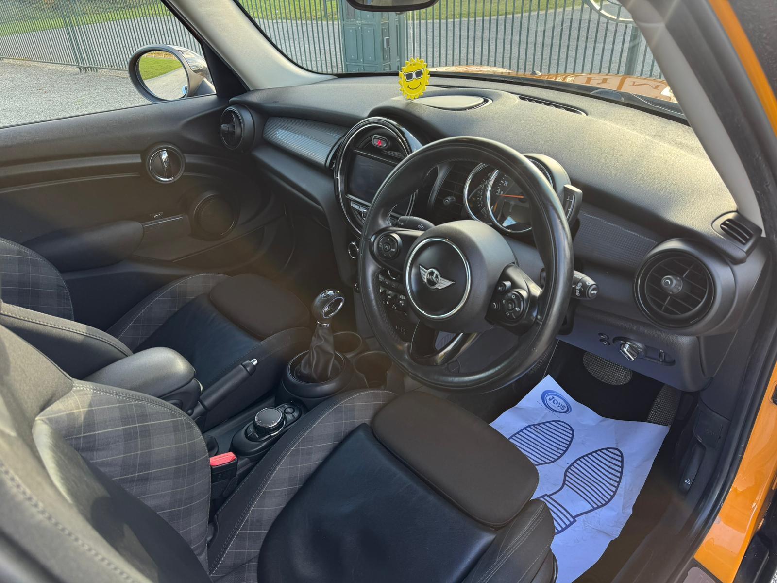 2018 MINI Hatch 1.5 Cooper Steptronic Euro 6 (s/s) 5dr • 107,132 miles image 11