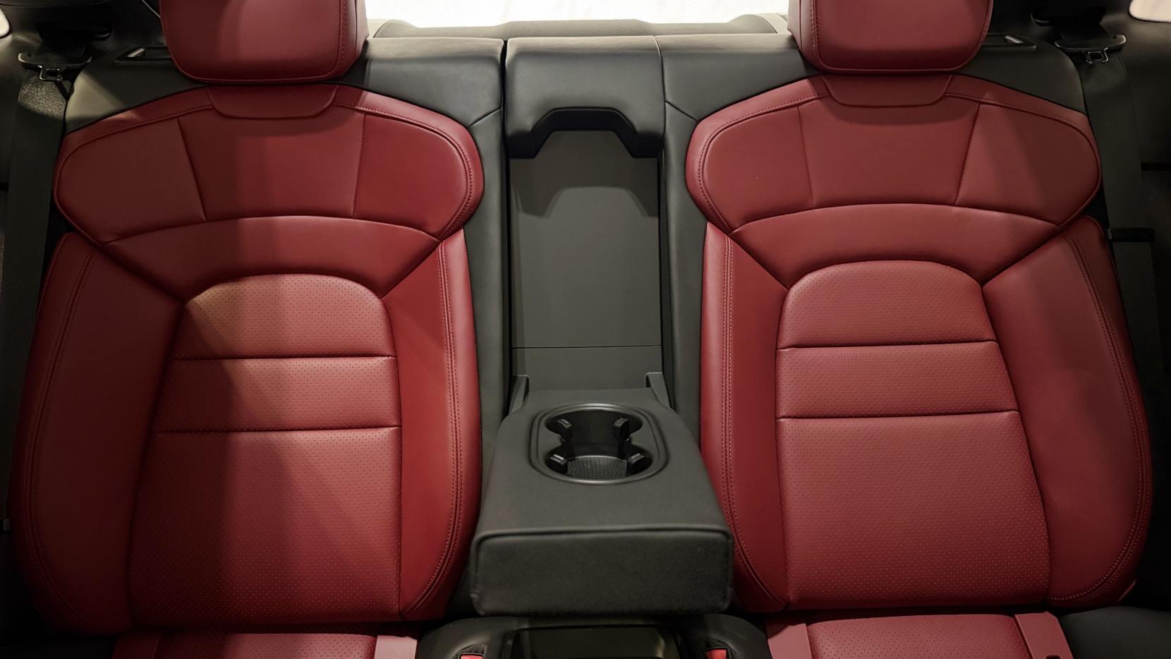 Porsche Taycan view 12