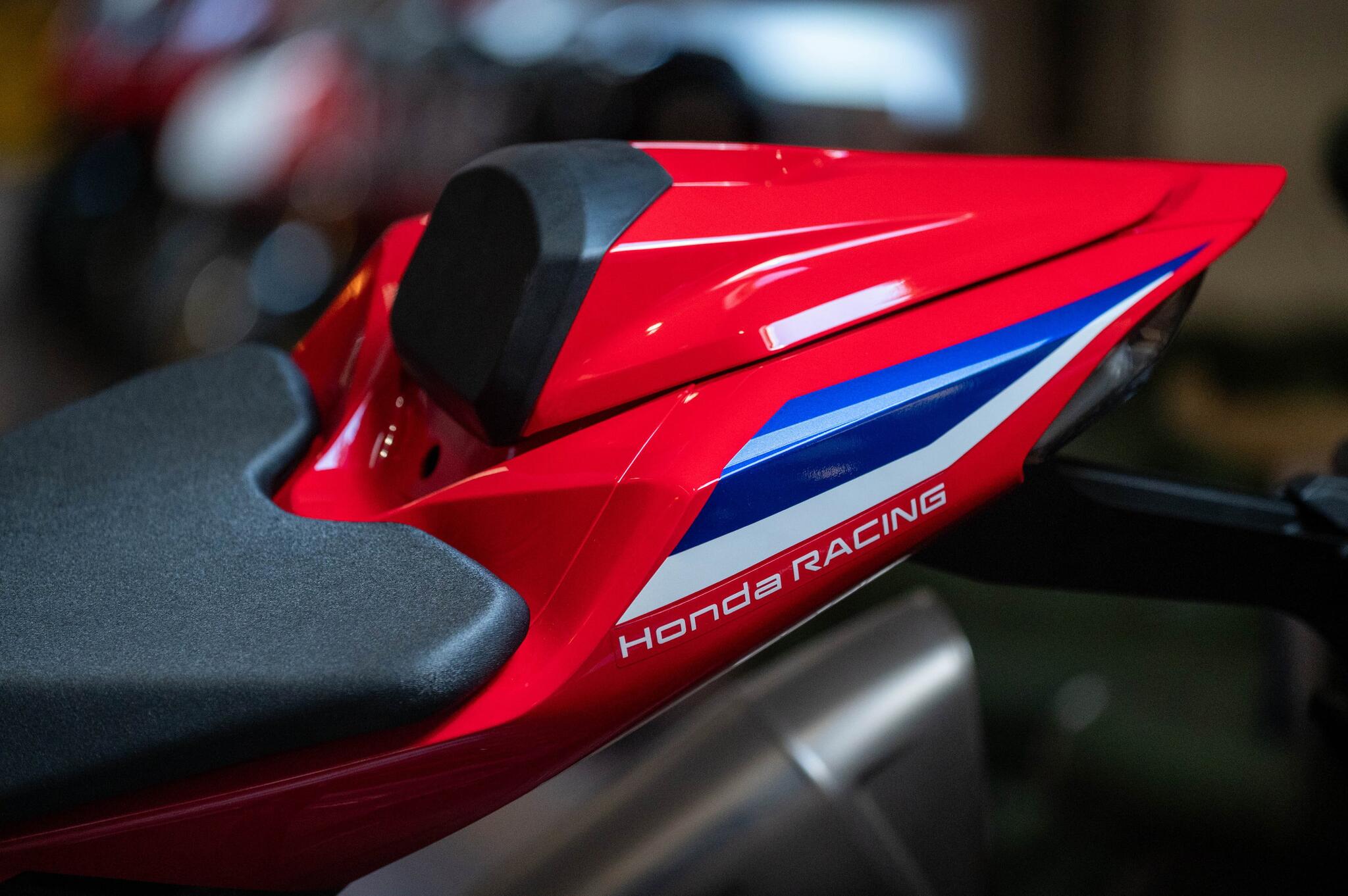 Honda CBR1000RR-R Fireblade SP view 29