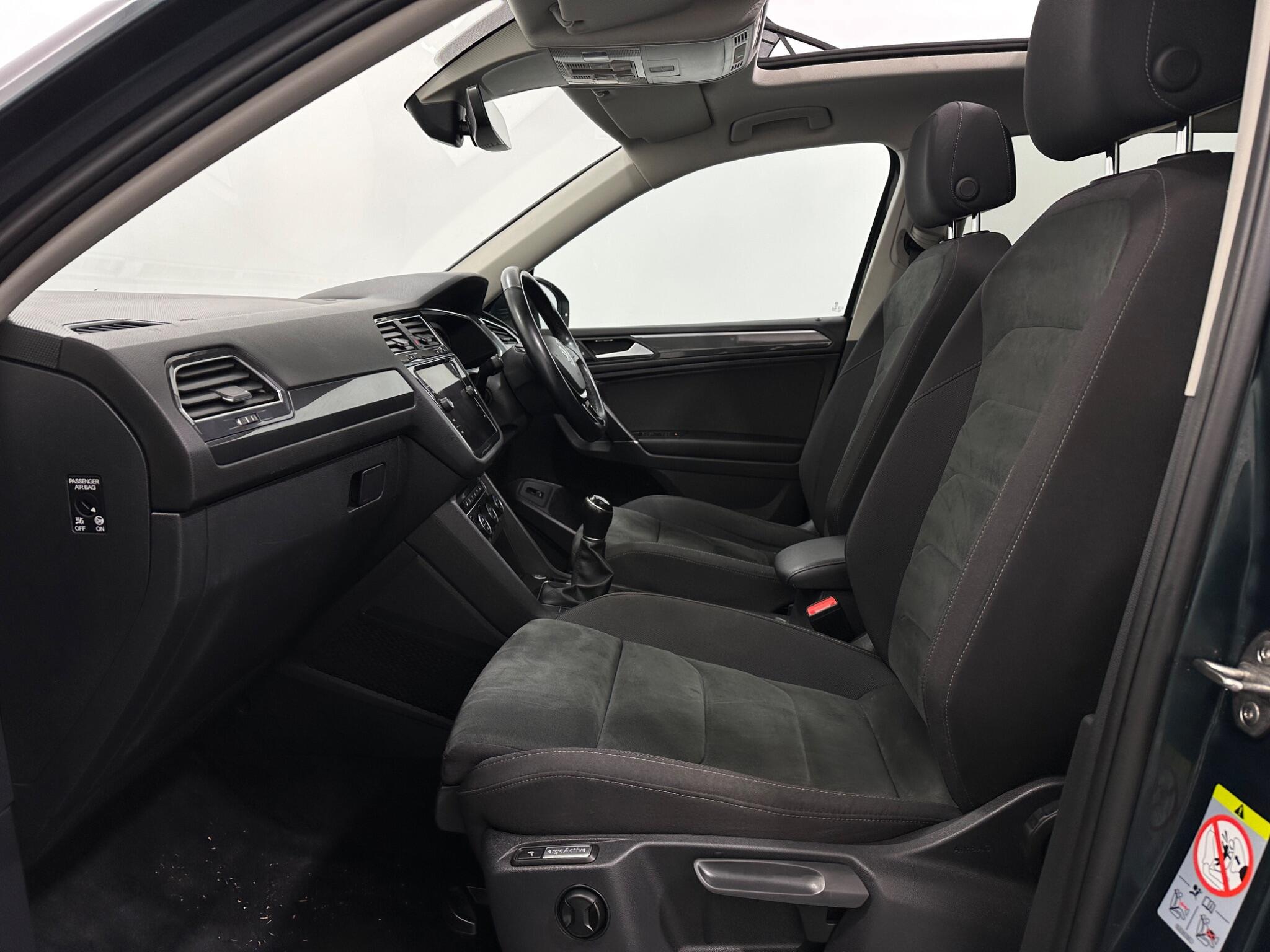 Volkswagen Tiguan Allspace view 35