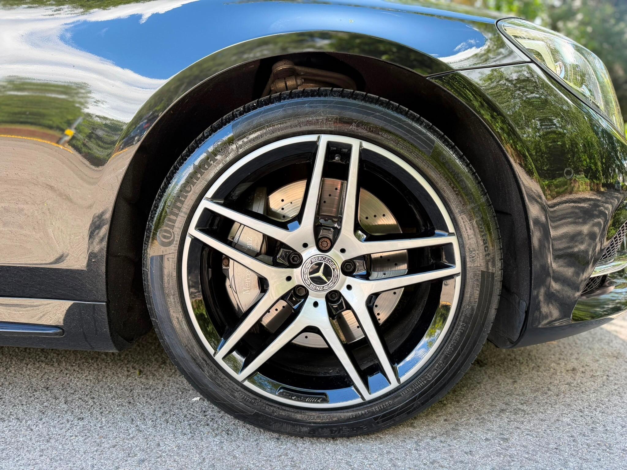 Mercedes-Benz S-Class view 23