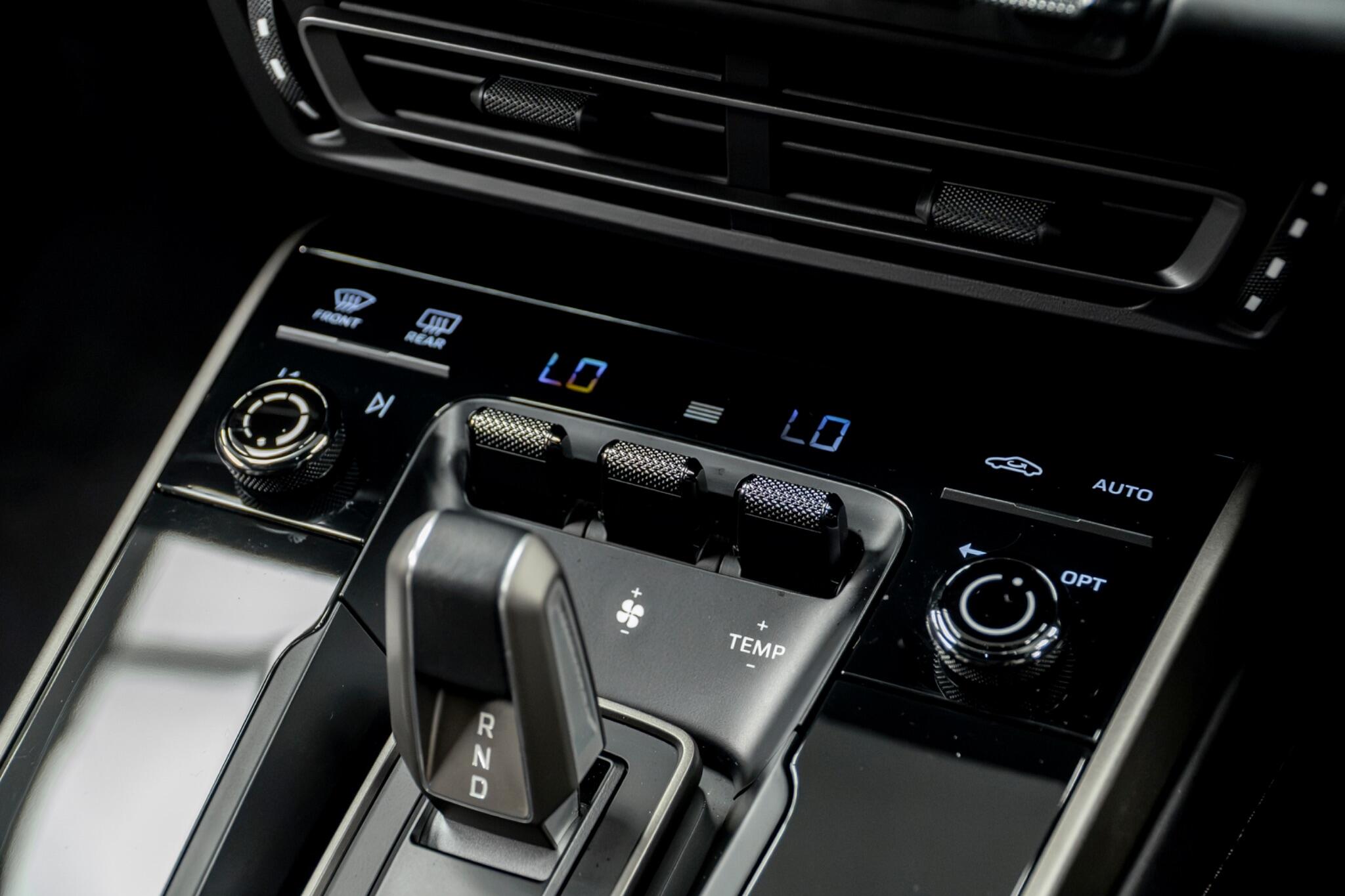 Porsche 911 view 43