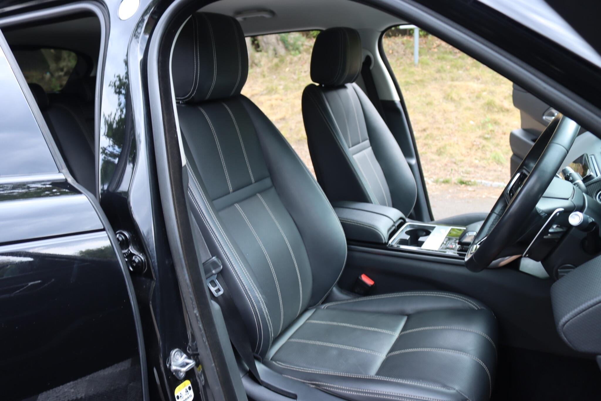 Land Rover Range Rover Velar view 10