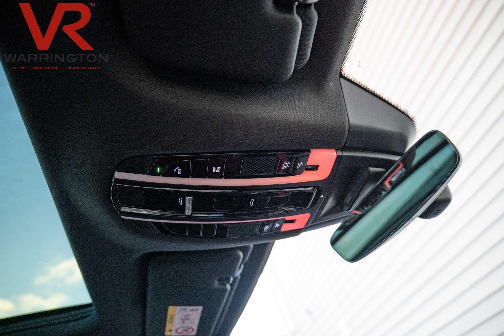 Porsche Cayenne view 35