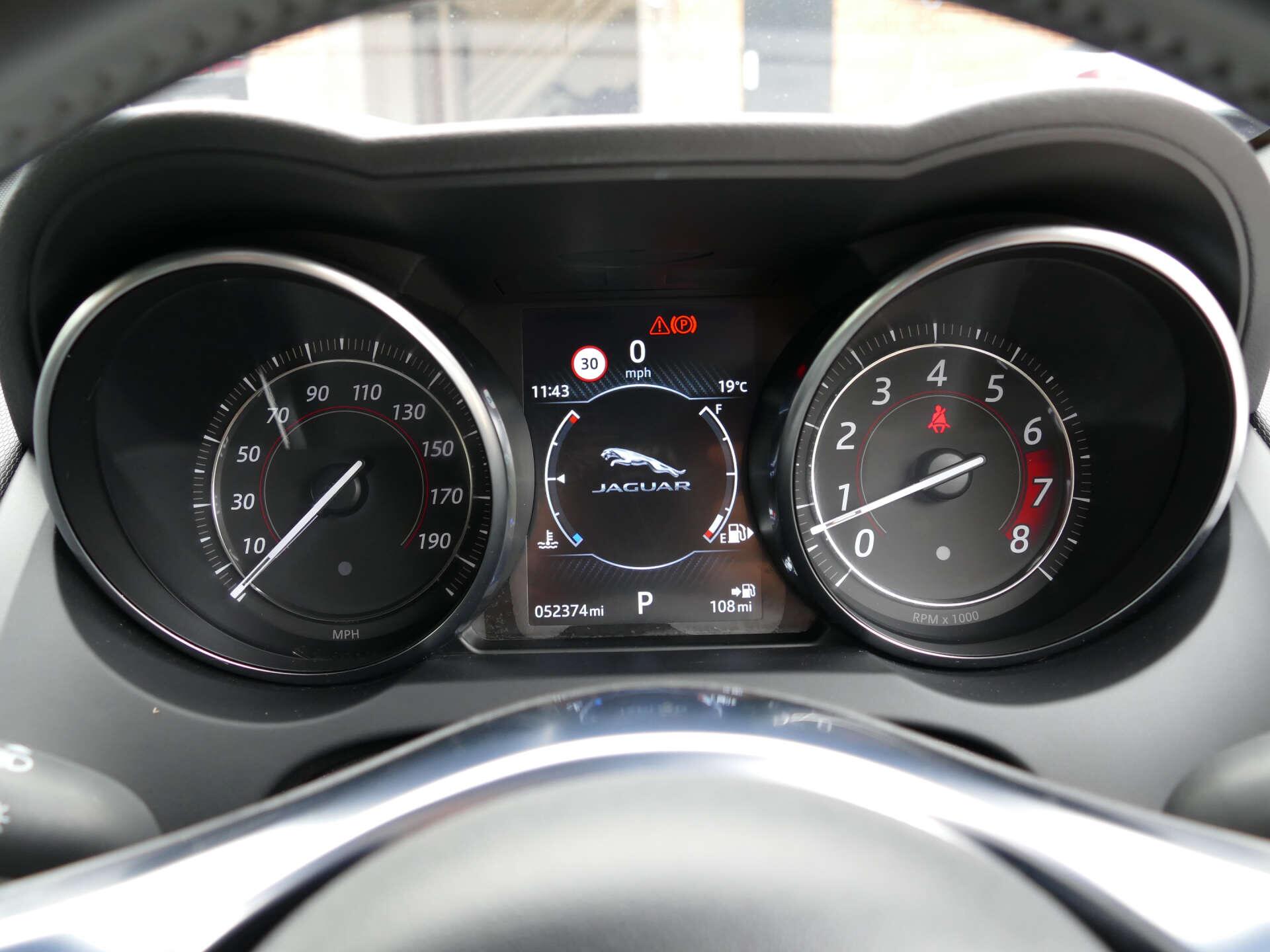 Jaguar F-Type view 50