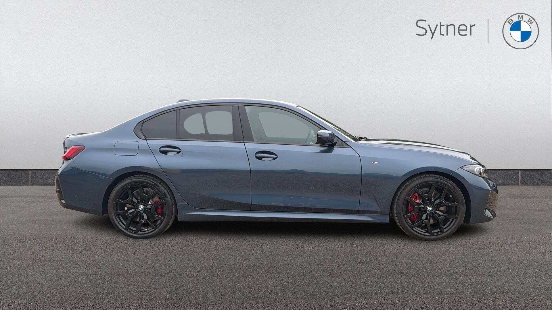 BMW 3 Series view 3