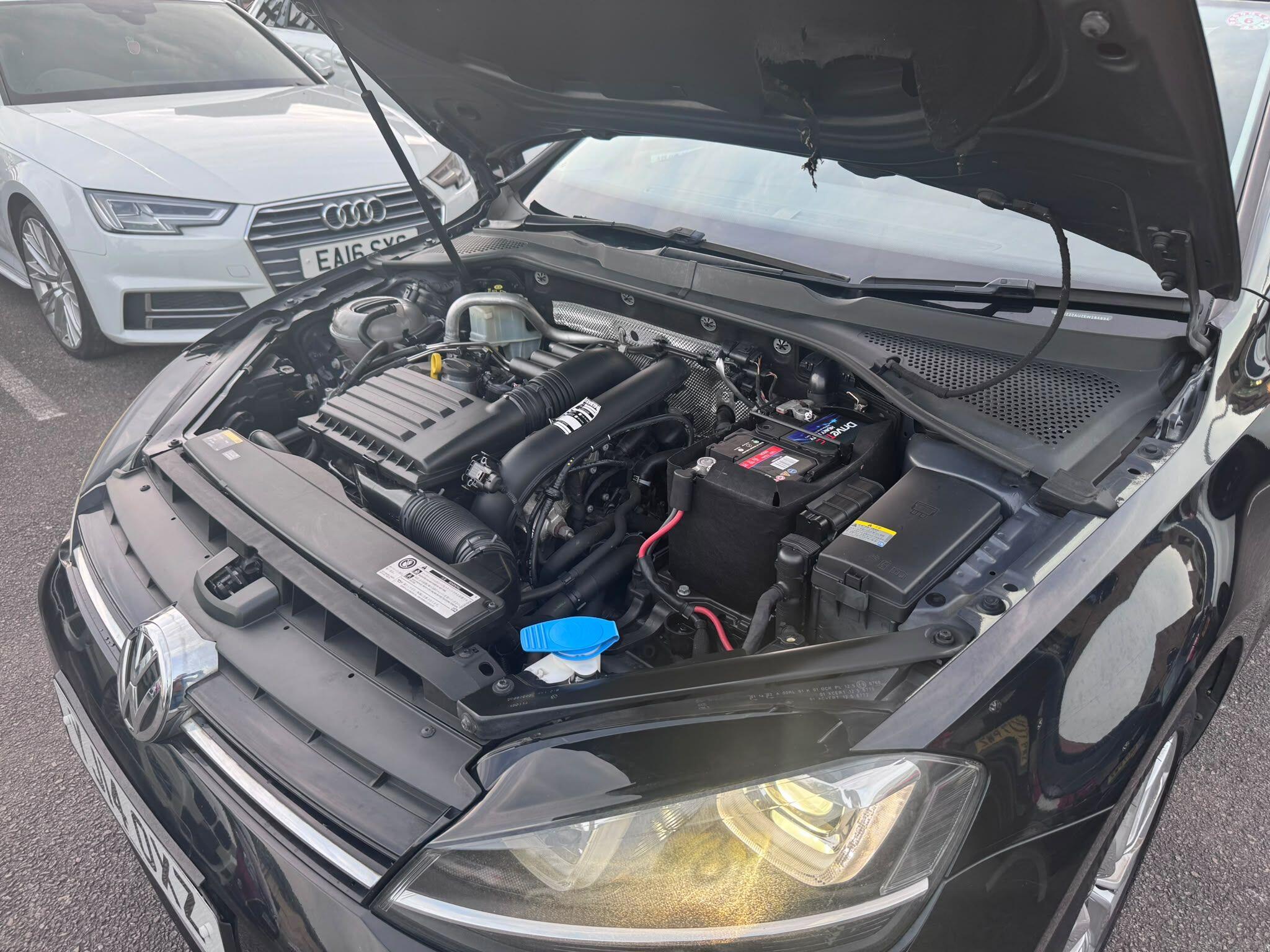 Volkswagen Golf view 28