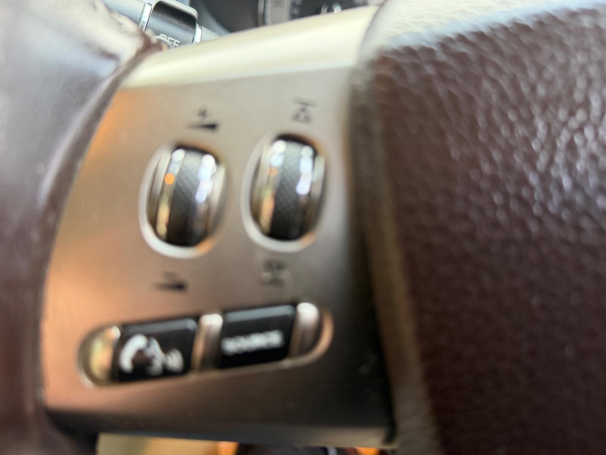 Jaguar XF view 55