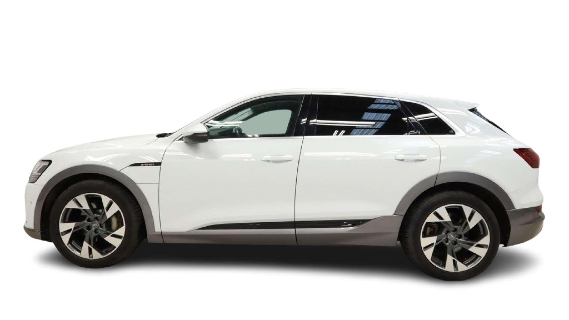 Audi E-Tron view 6