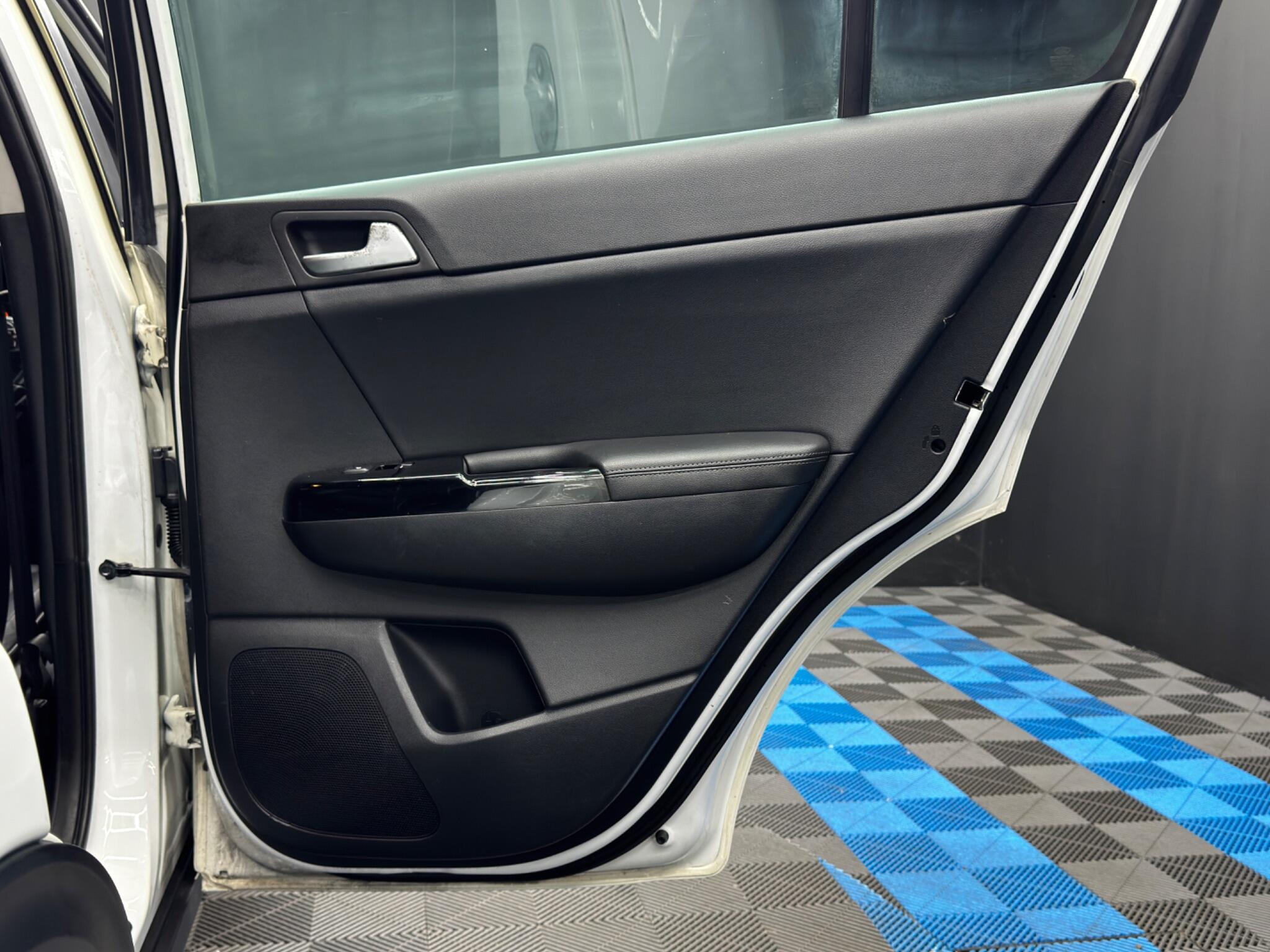 Kia Sportage view 38