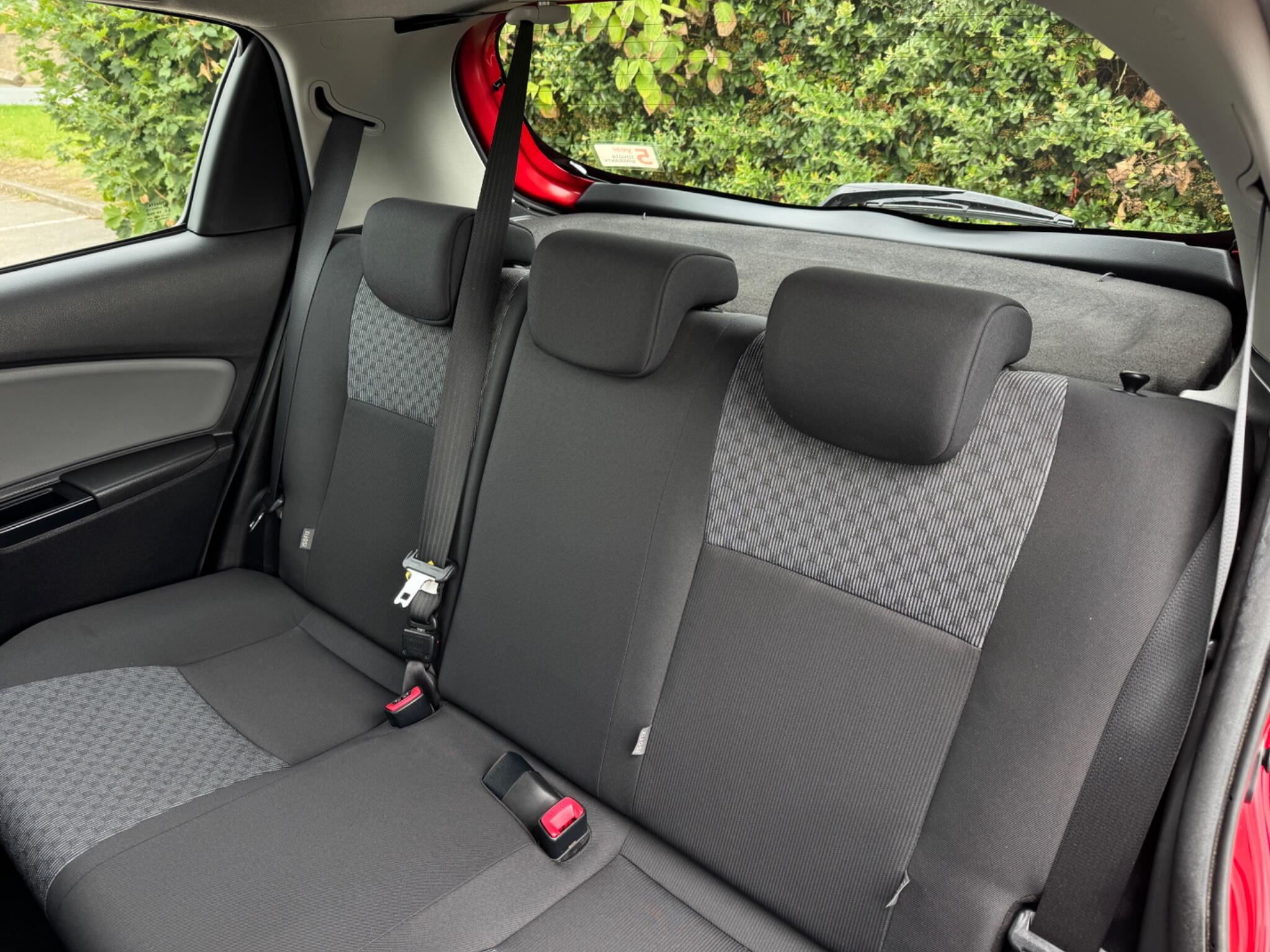 Toyota Yaris view 28