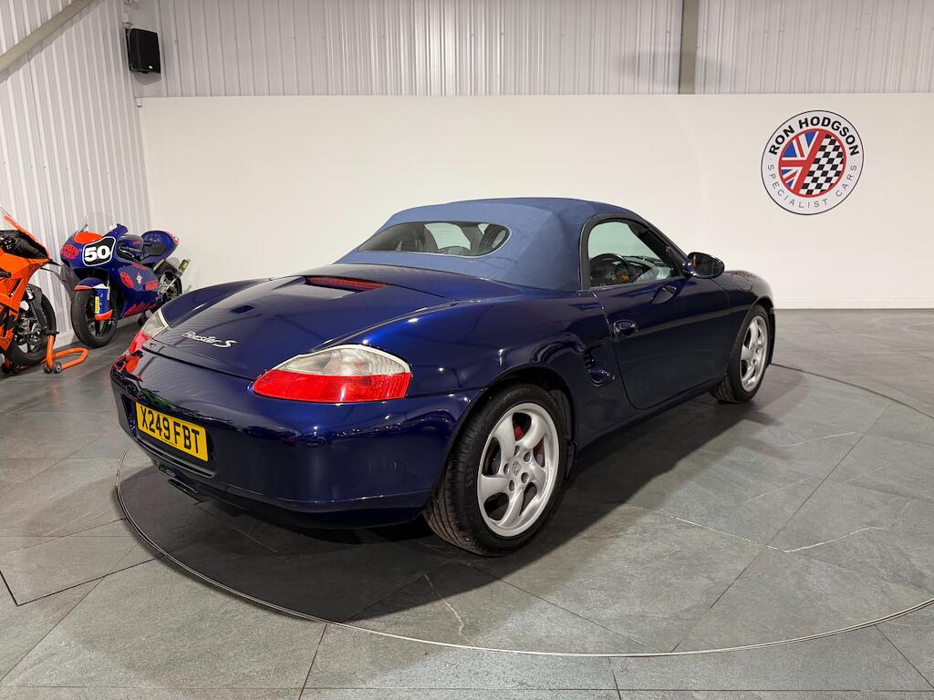 Porsche Boxster view 21