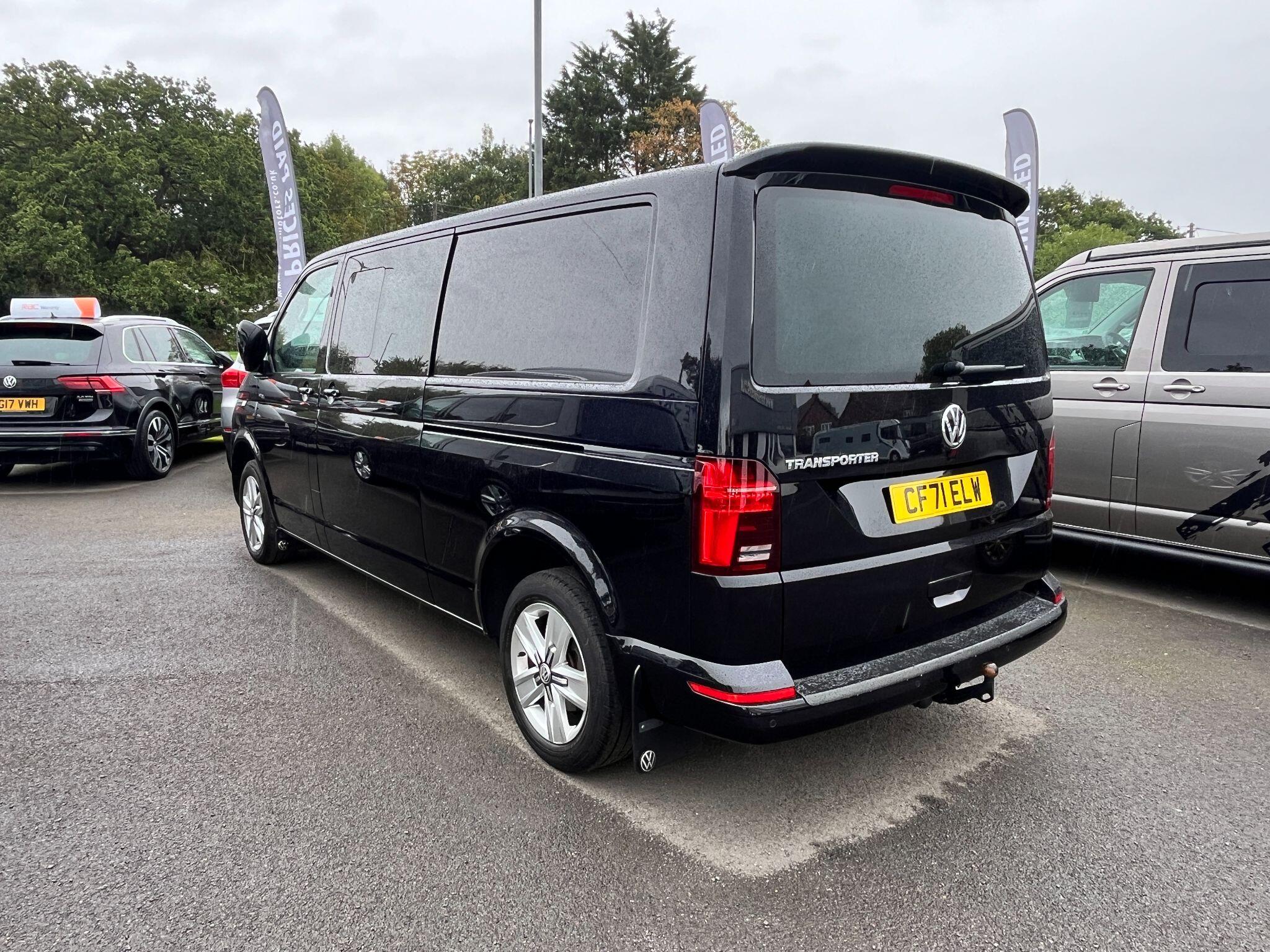 Volkswagen Transporter view 2