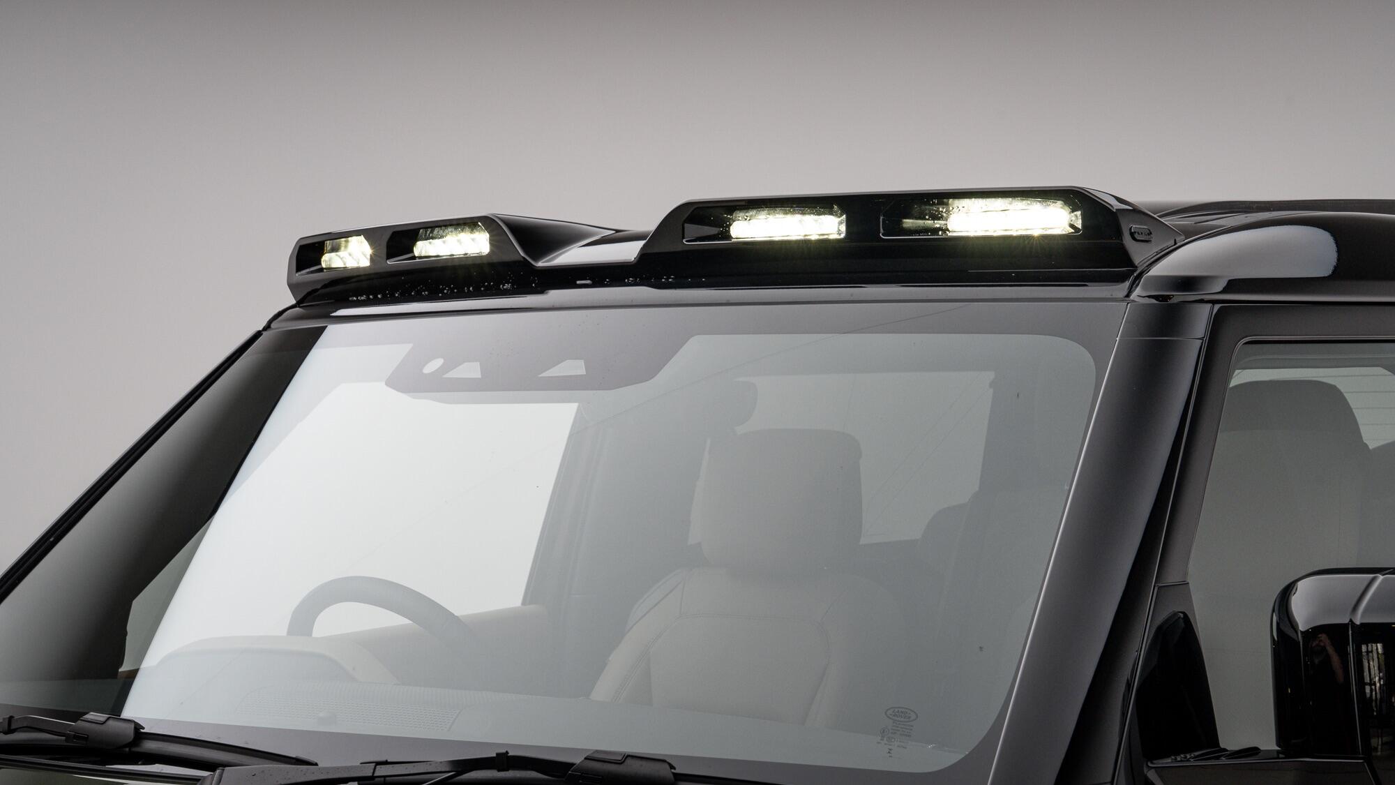 Land Rover Defender view 36