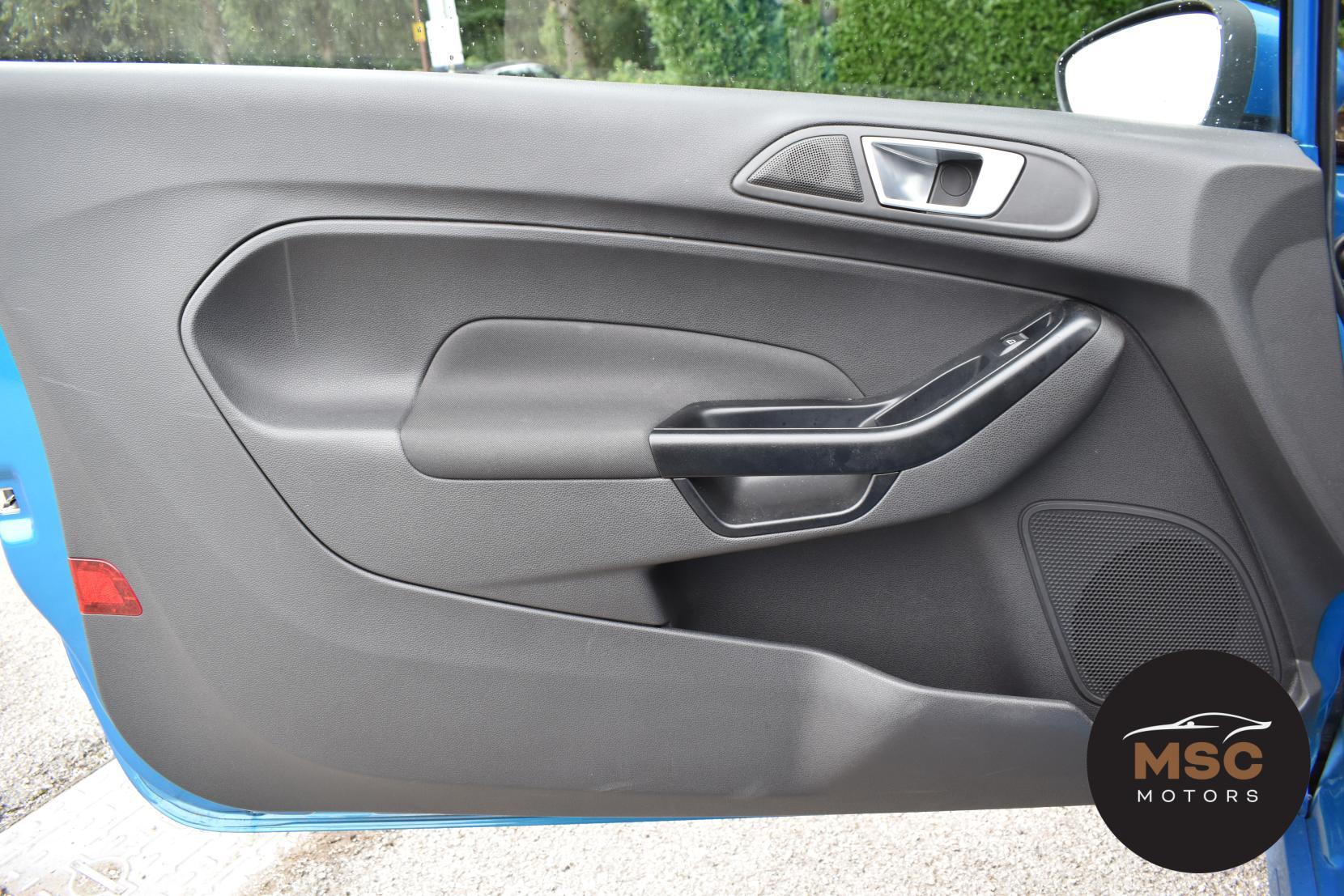 Ford Fiesta view 25