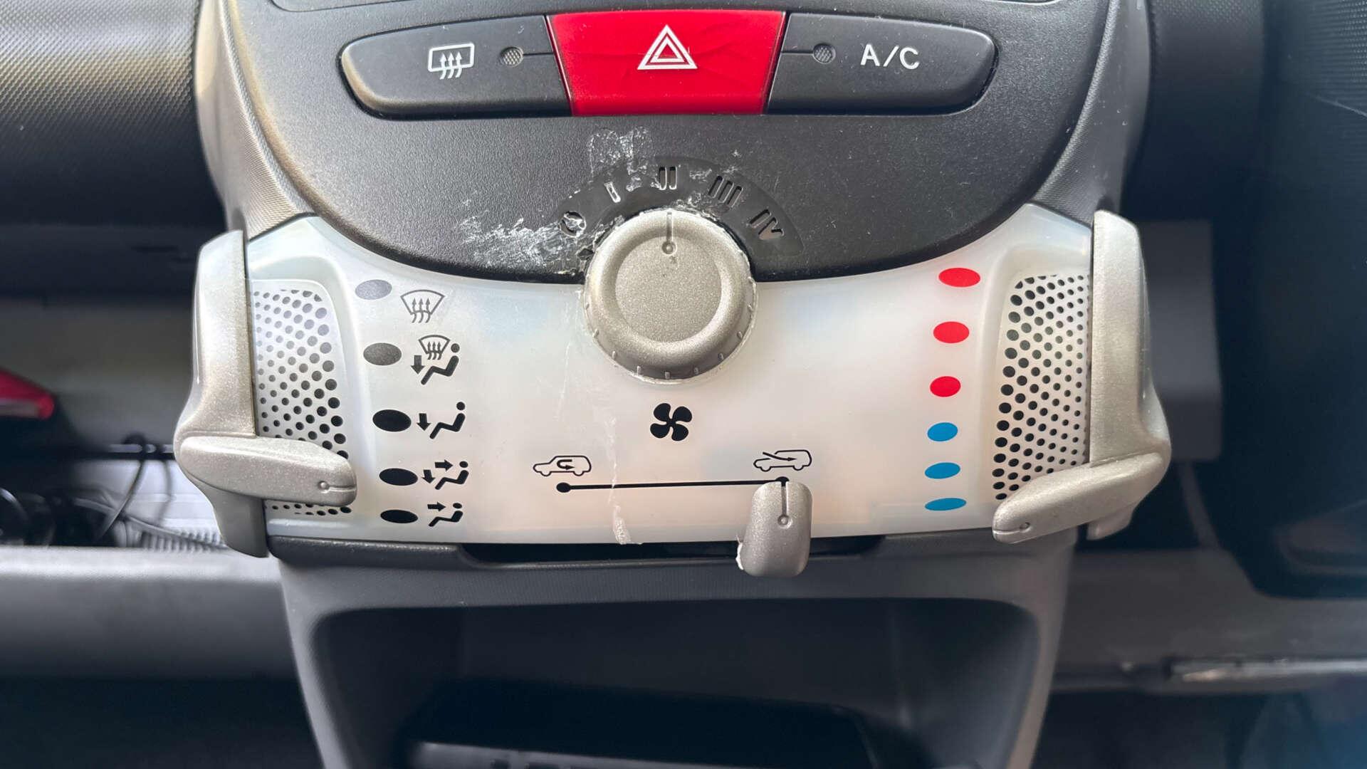 Citroen C1 view 18