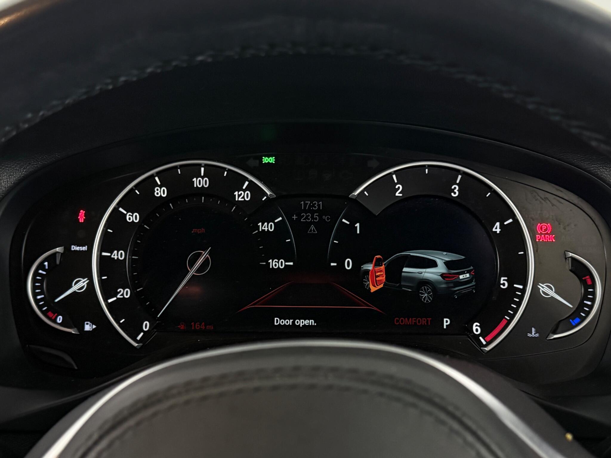 BMW X3 view 16