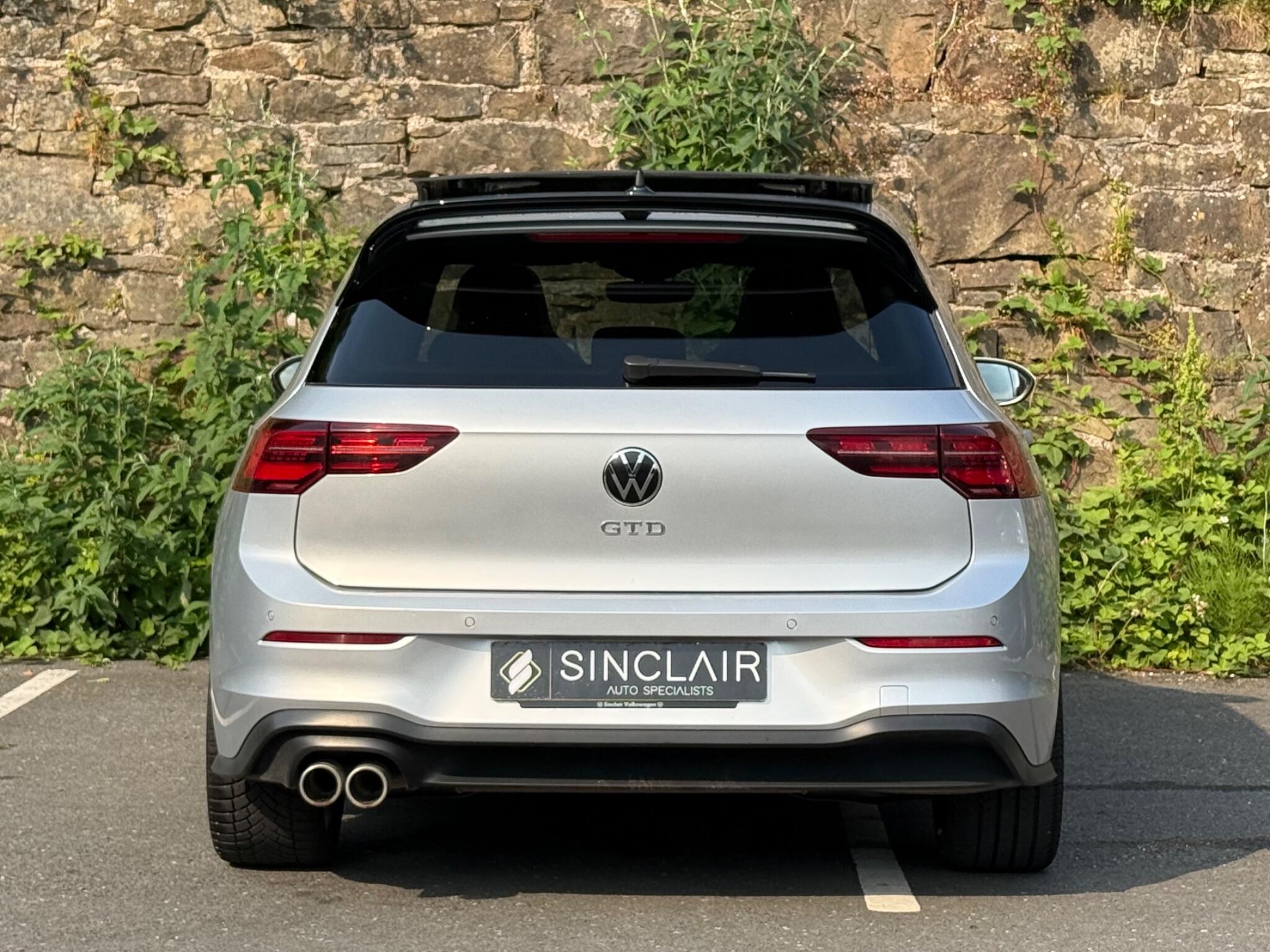 Volkswagen Golf view 6