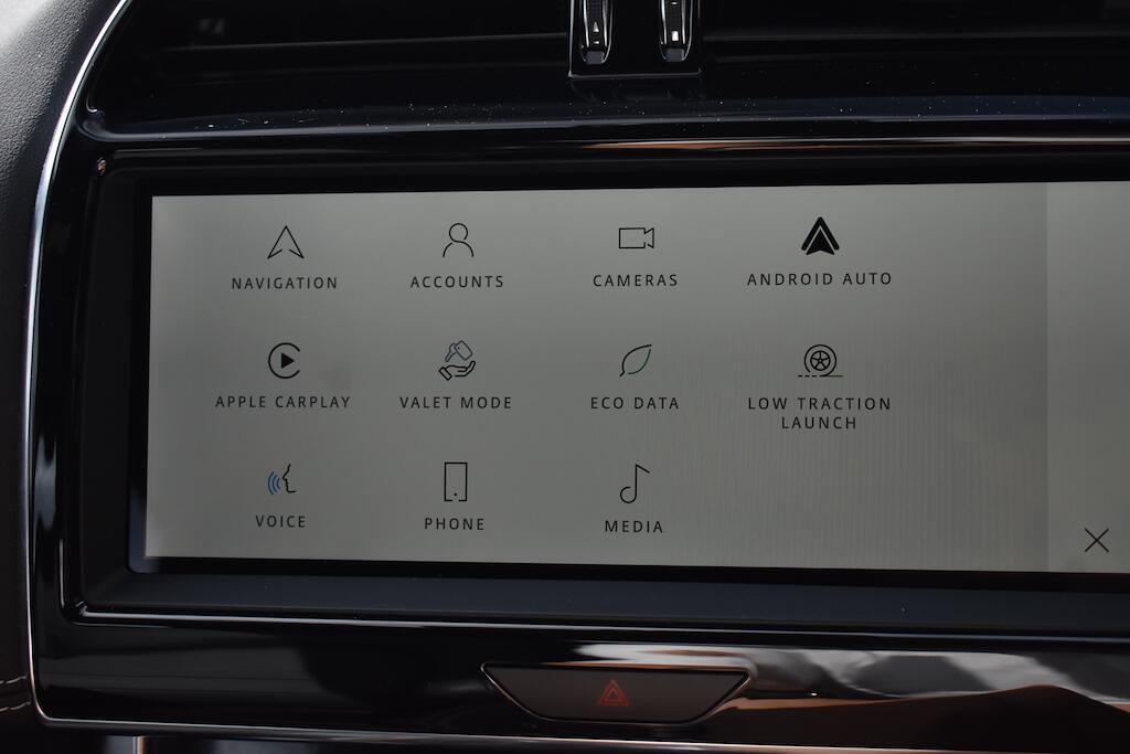 Jaguar Xe view 62