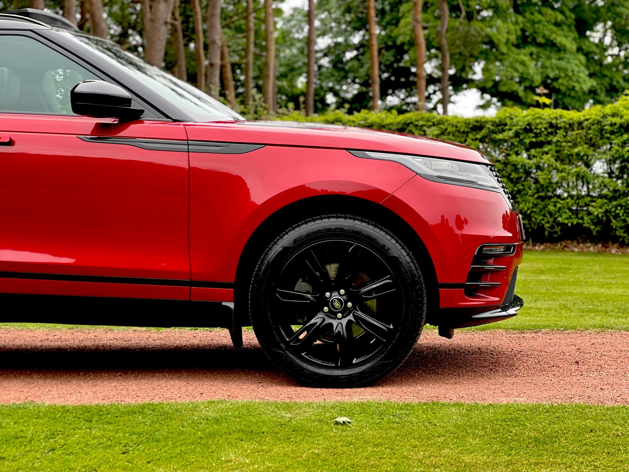 Land Rover Range Rover Velar view 11
