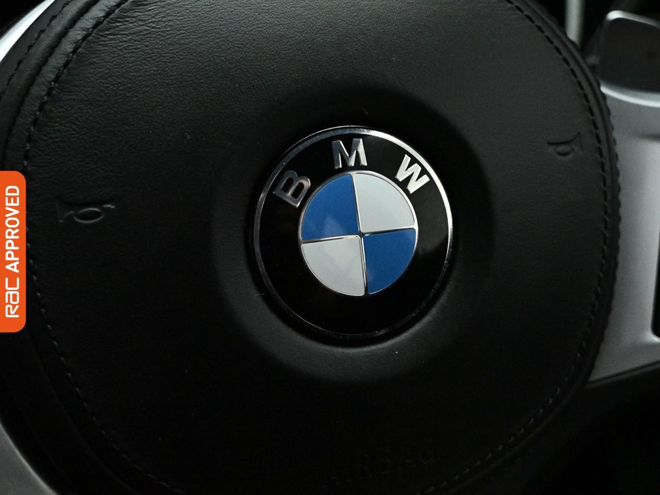 BMW 3 Series view 26
