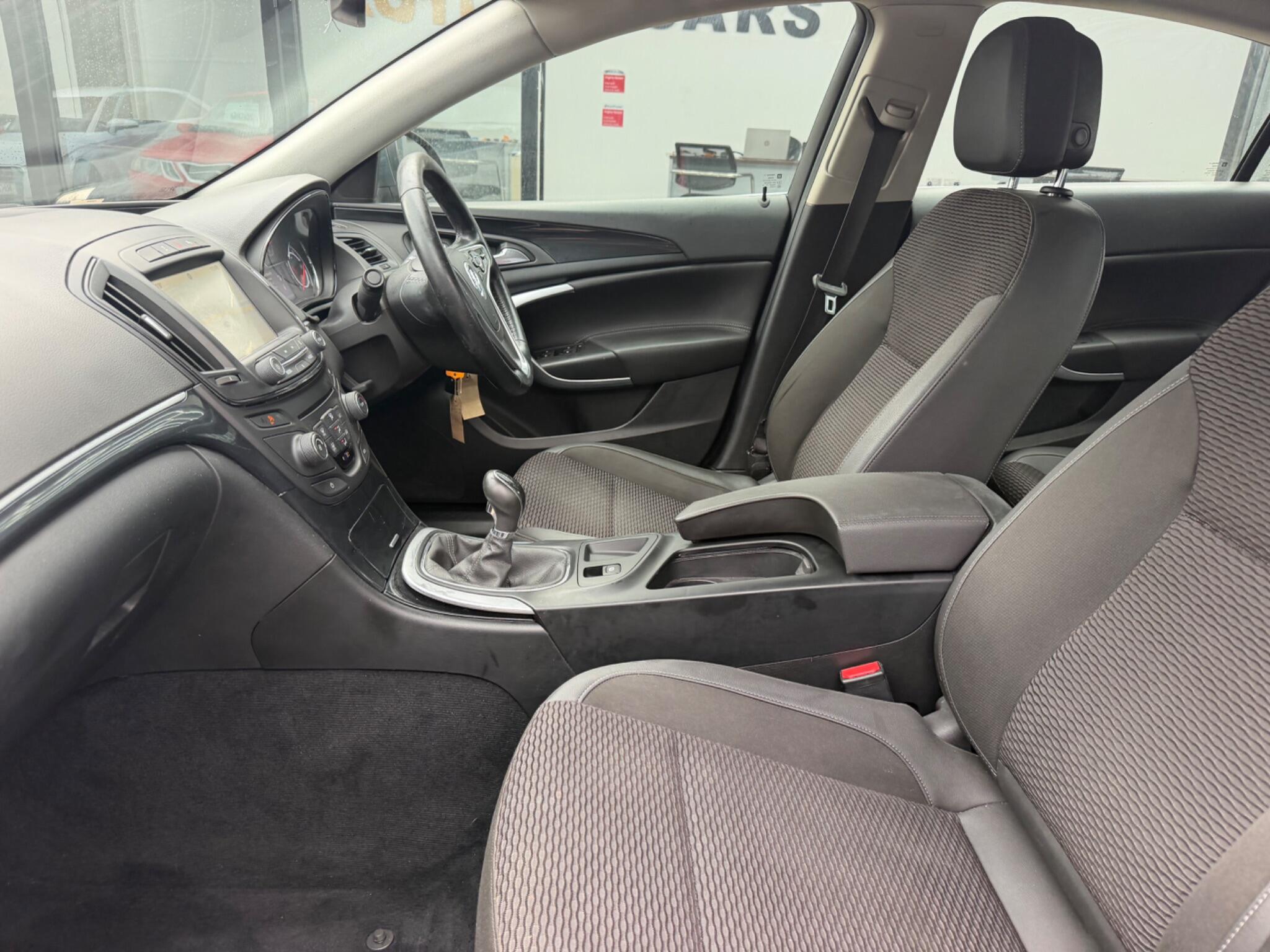 Vauxhall Insignia view 14