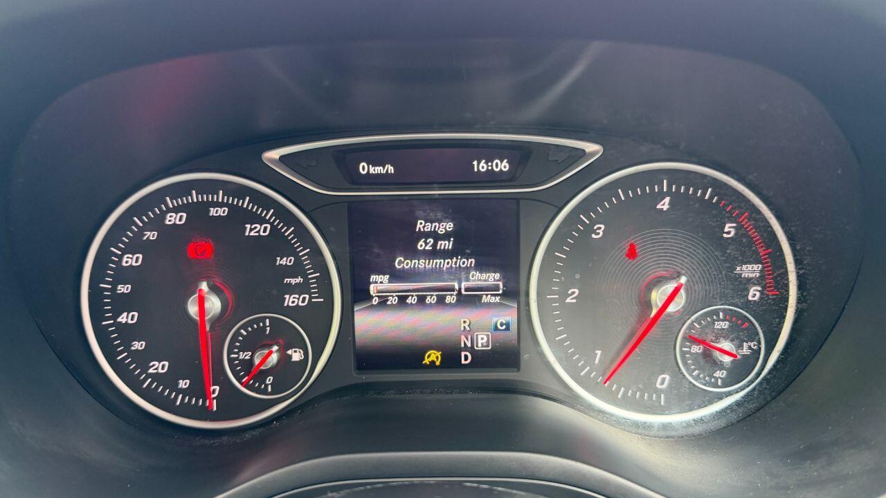 Mercedes-Benz B Class view 22