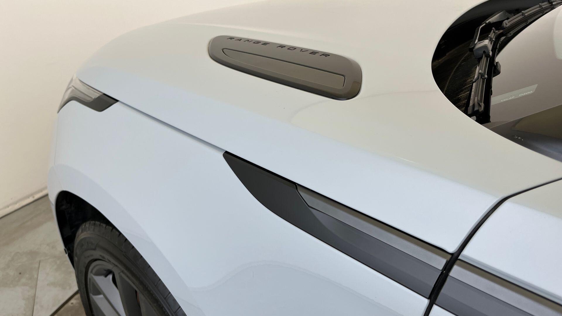 Land Rover Range Rover Velar view 20