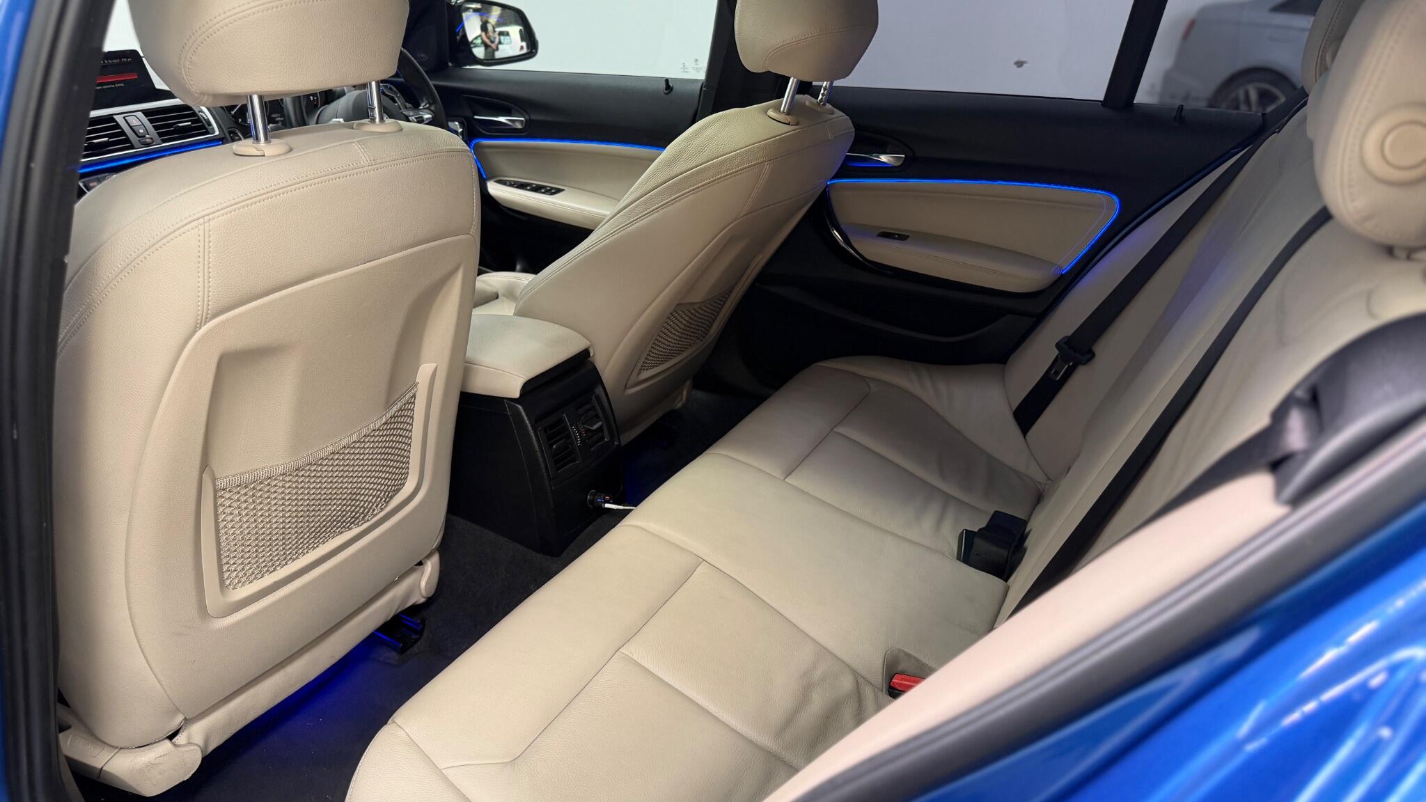 BMW 1 Series view 8