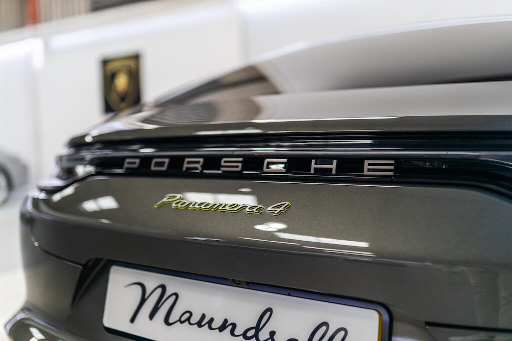 Porsche Panamera view 20