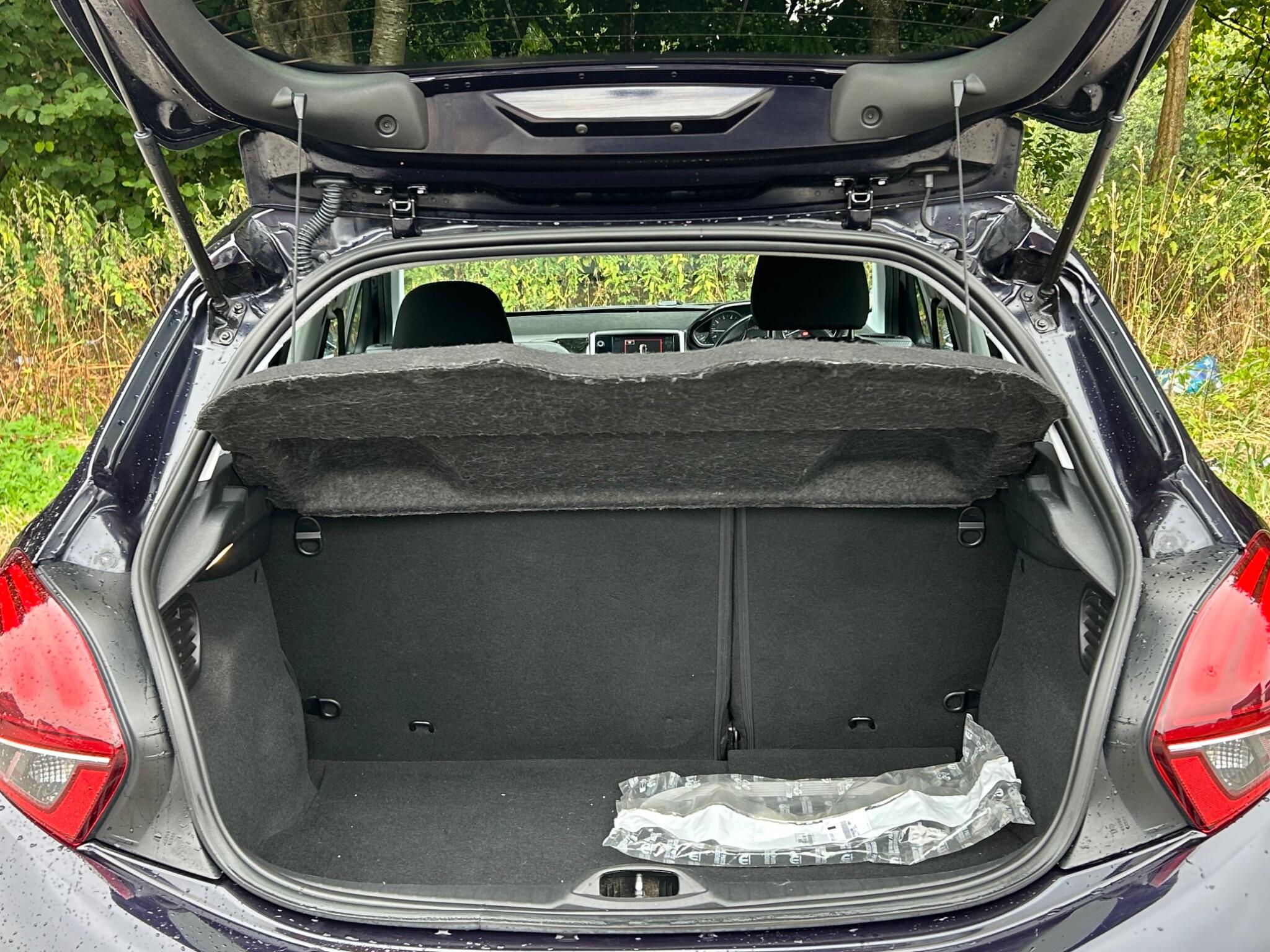 Peugeot 208 view 36