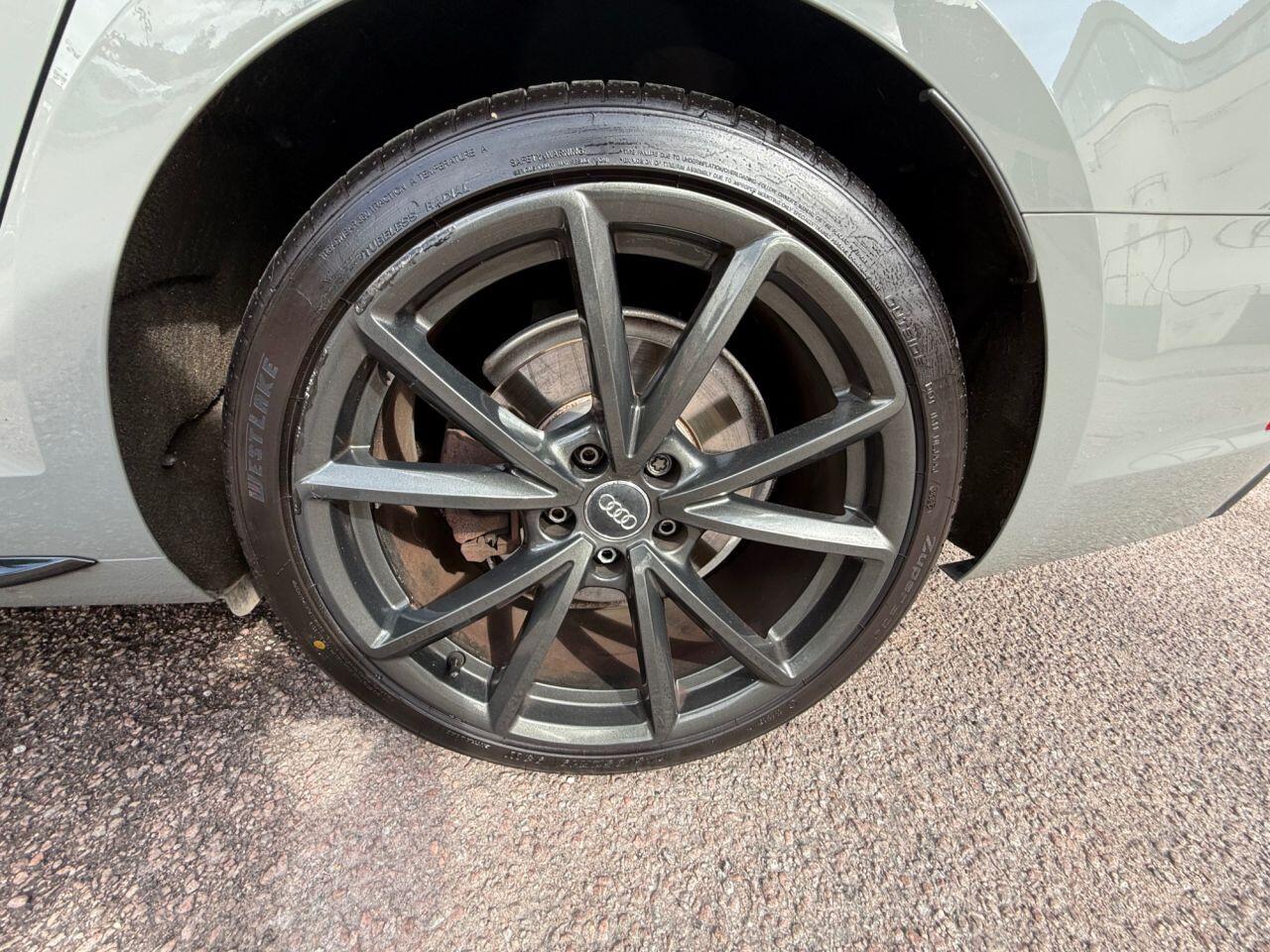 Audi A4 view 65