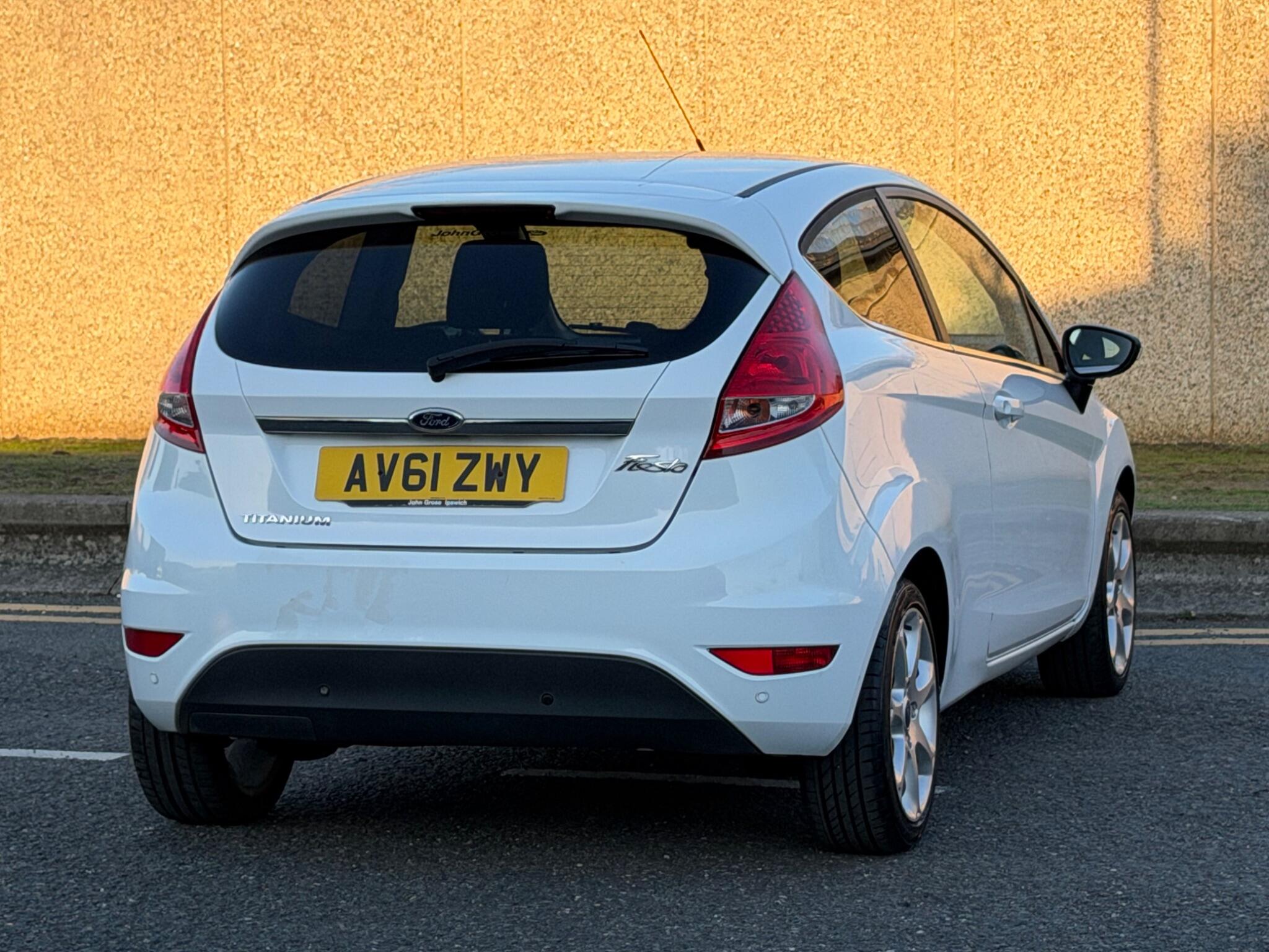 Ford Fiesta view 10