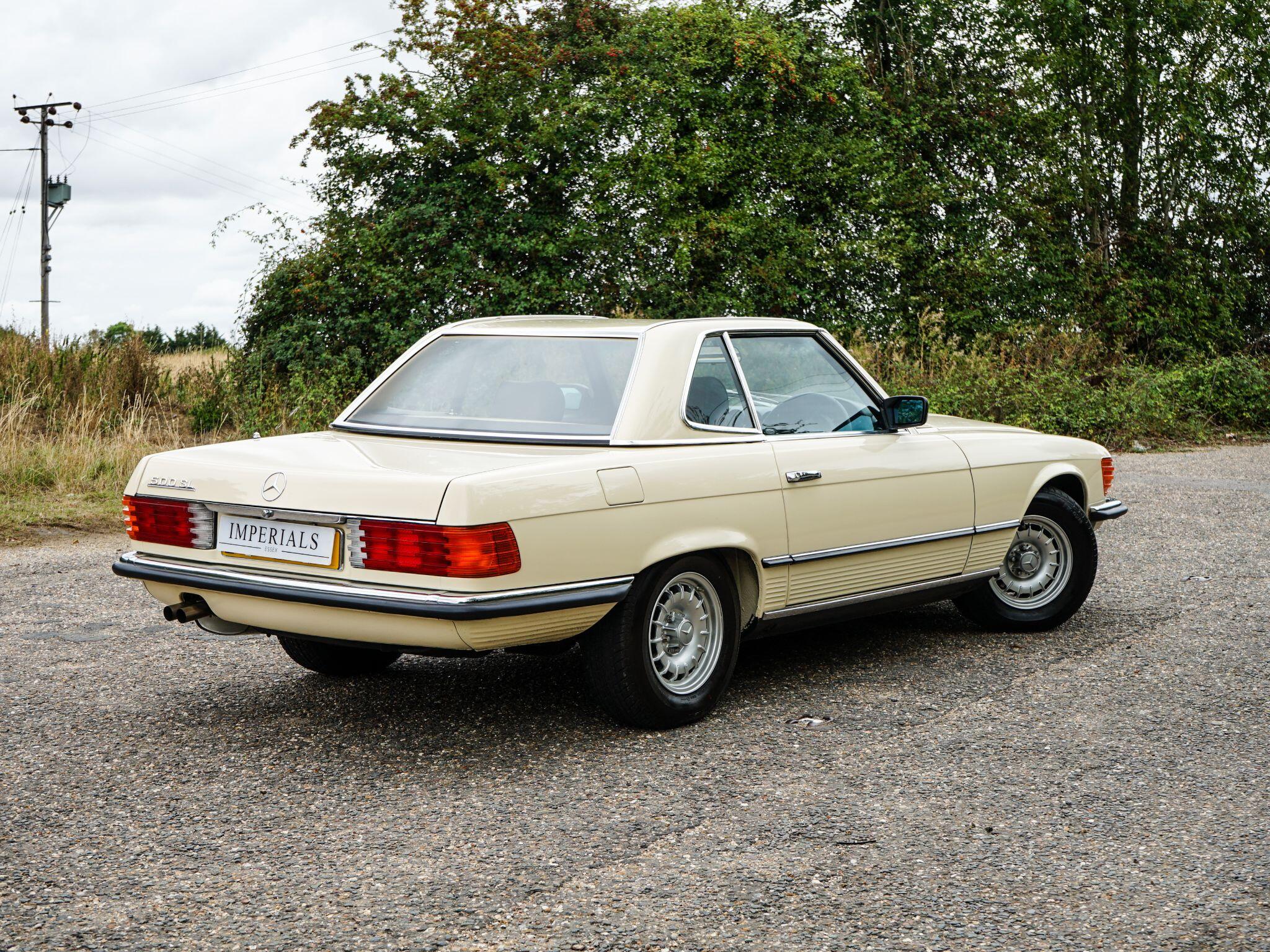 Mercedes-Benz 500 SL view 33