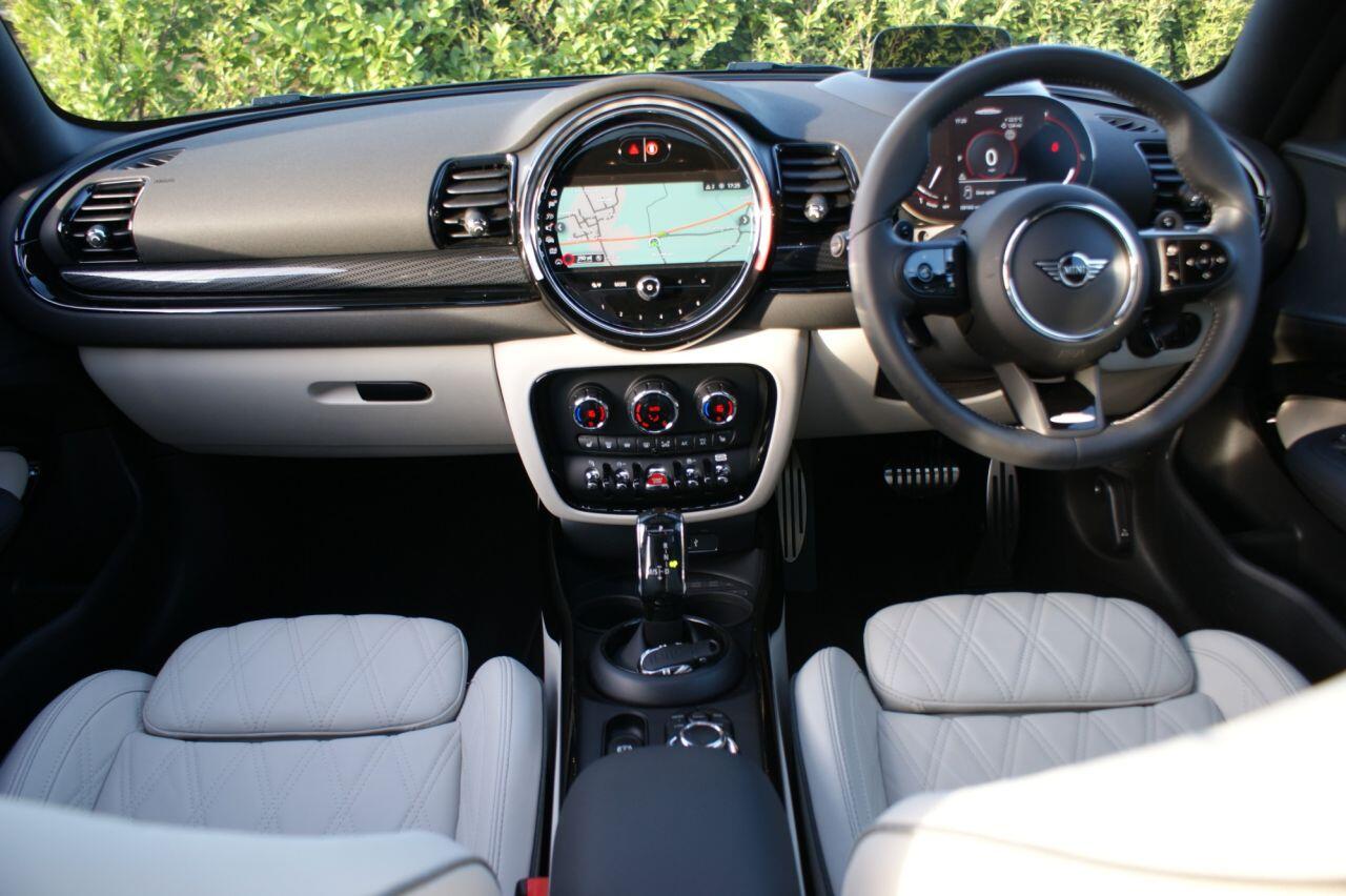 Mini Clubman view 34