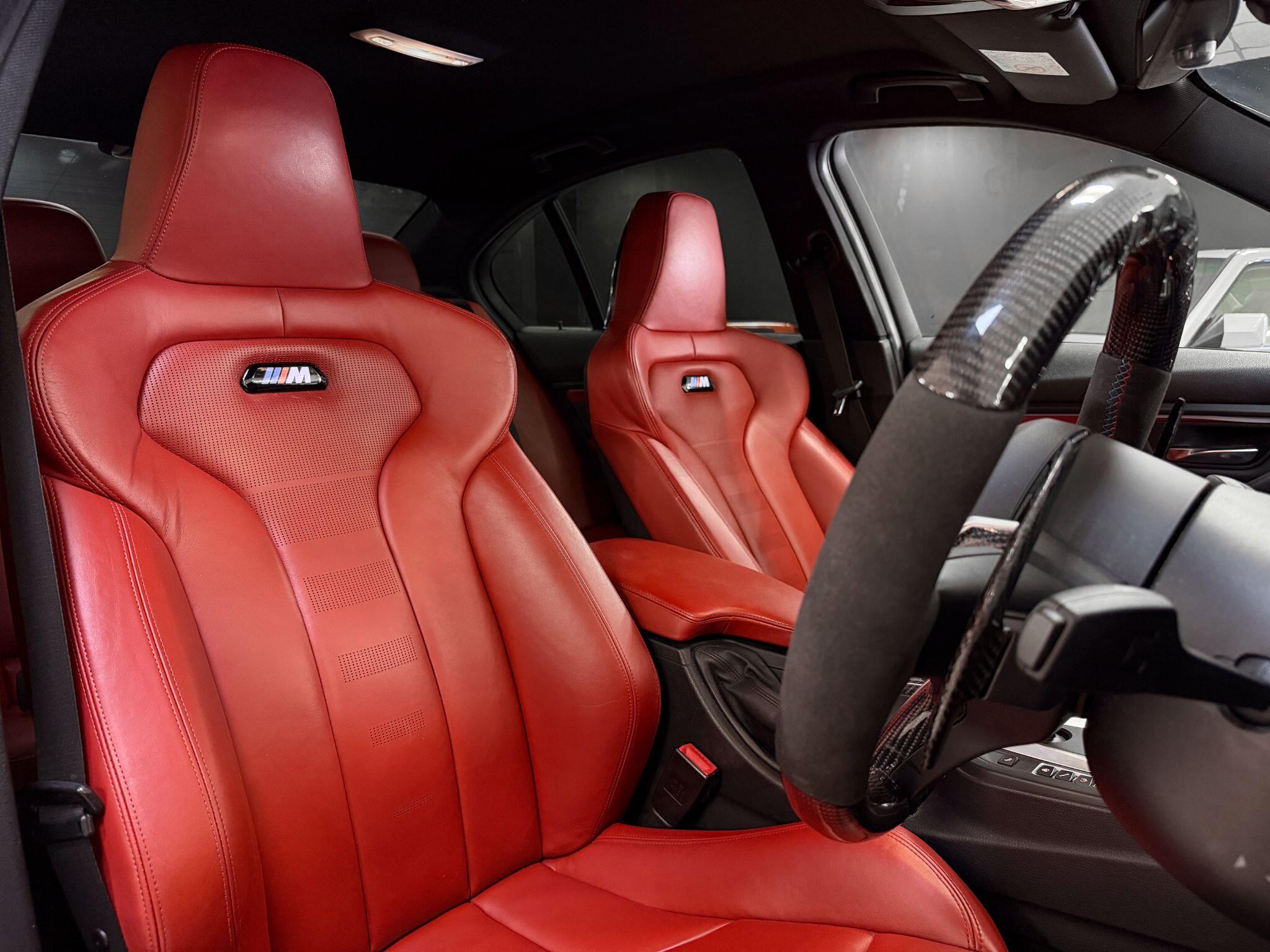 BMW M3 view 3