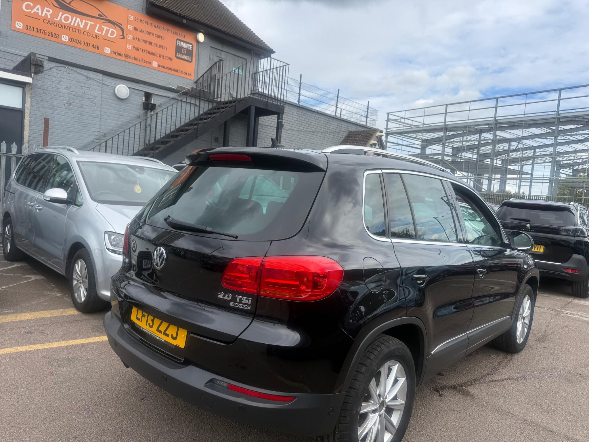Volkswagen Tiguan view 7