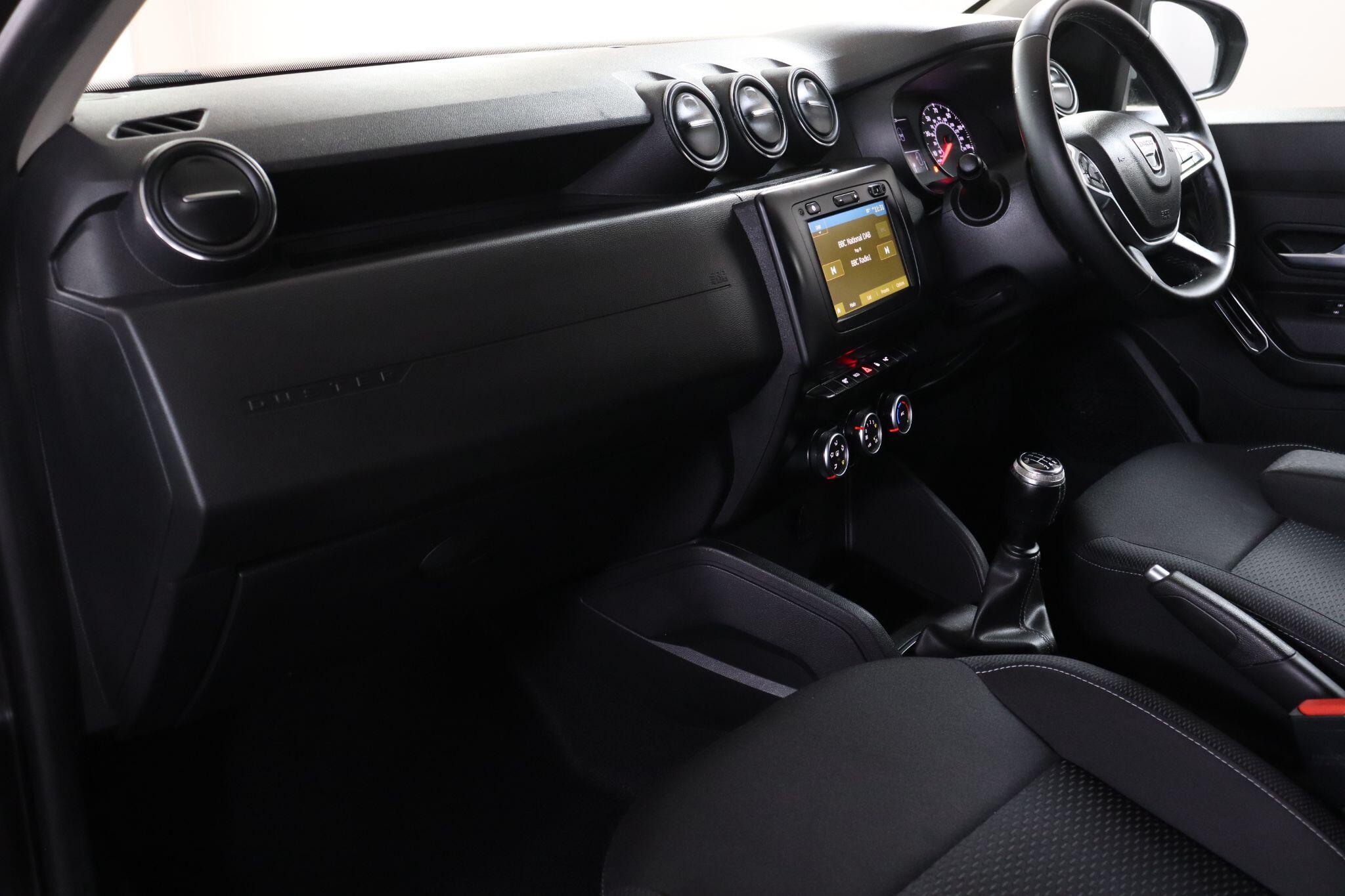 Dacia Duster view 34