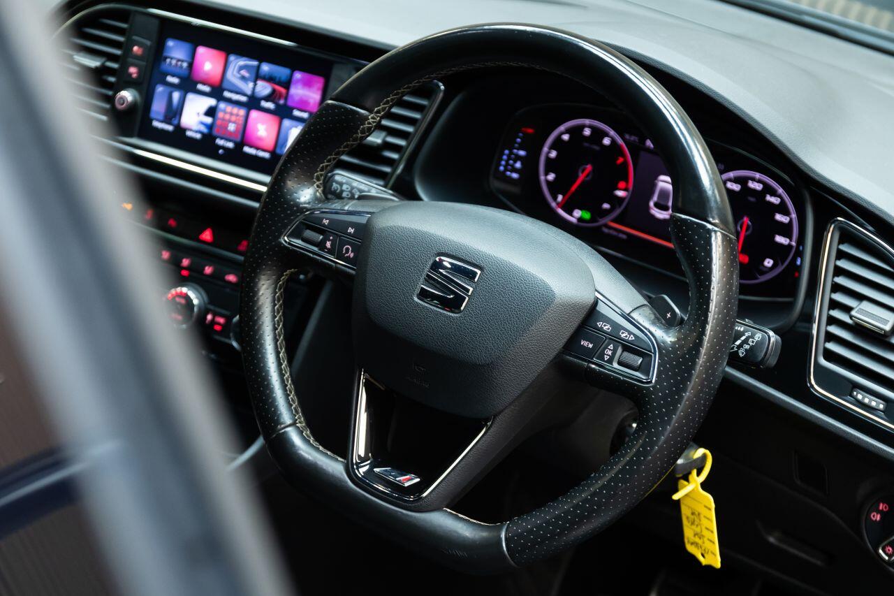 Seat Leon Leon view 45