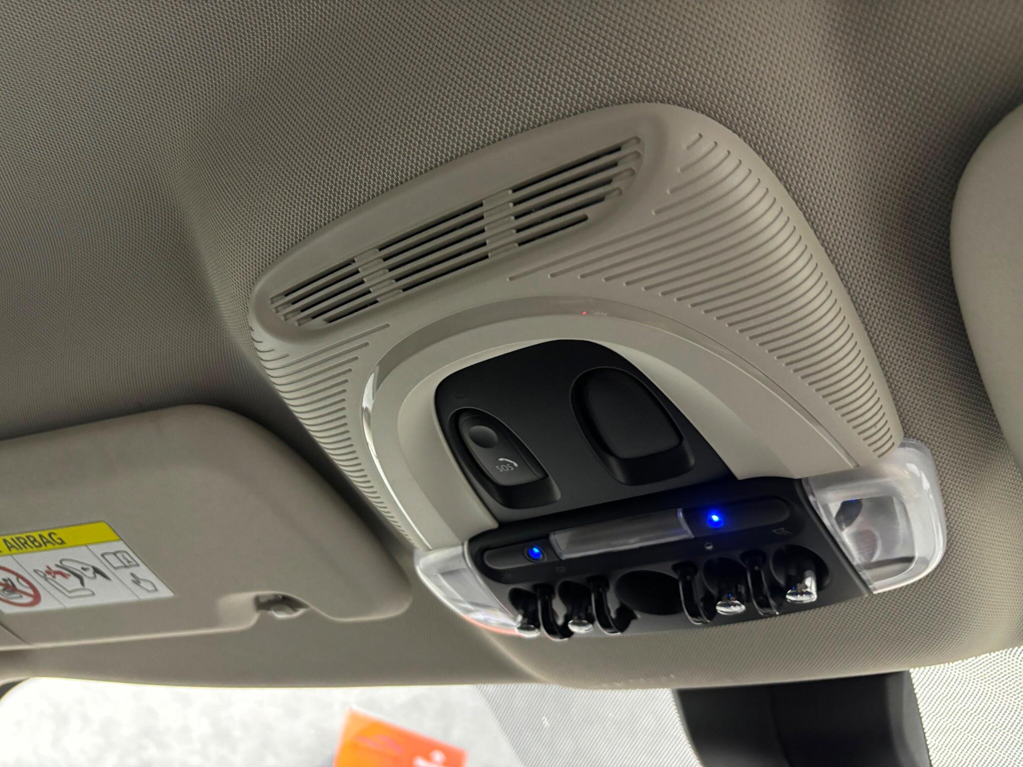 Mini Countryman view 28