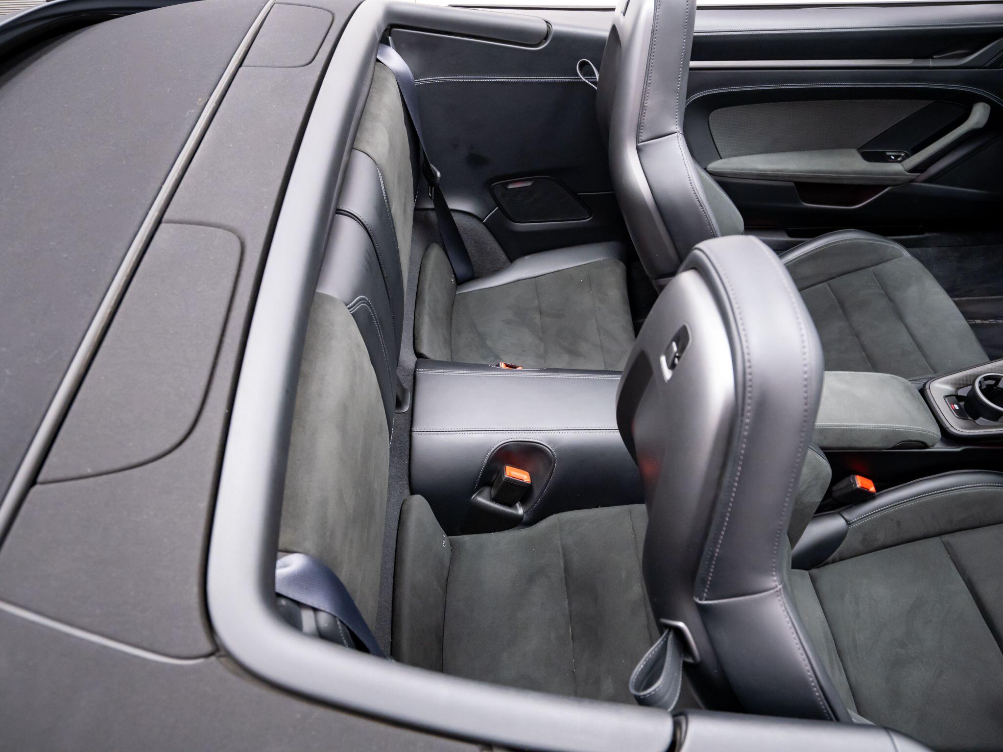 Porsche 911 view 56