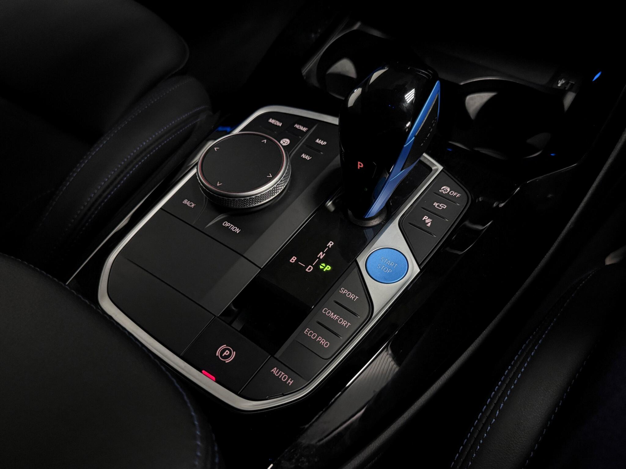 BMW Ix3 view 40
