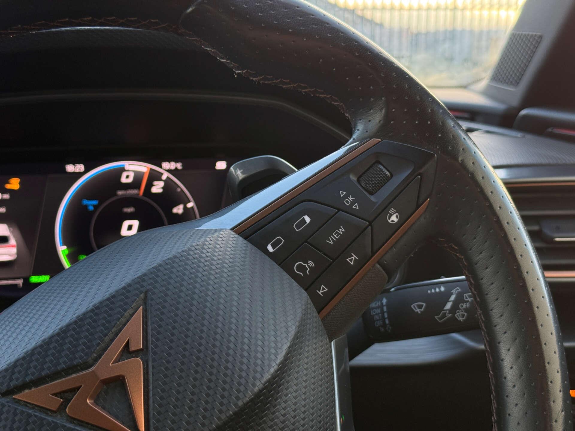Cupra Leon view 44