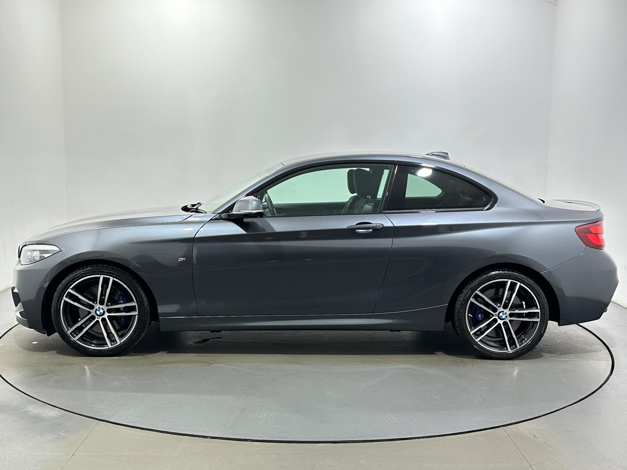 BMW 2 Series view 5