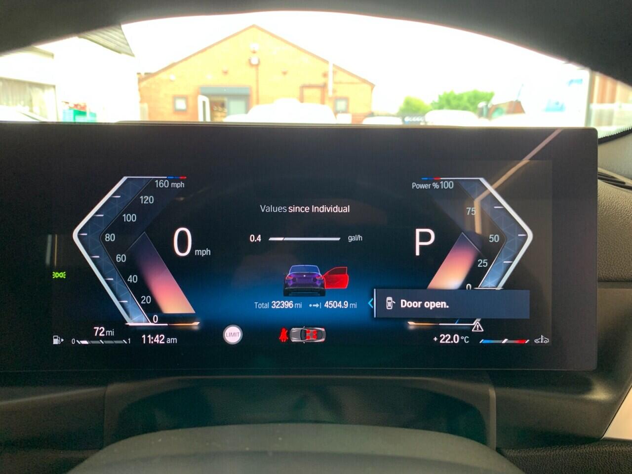 BMW 2 Series view 32