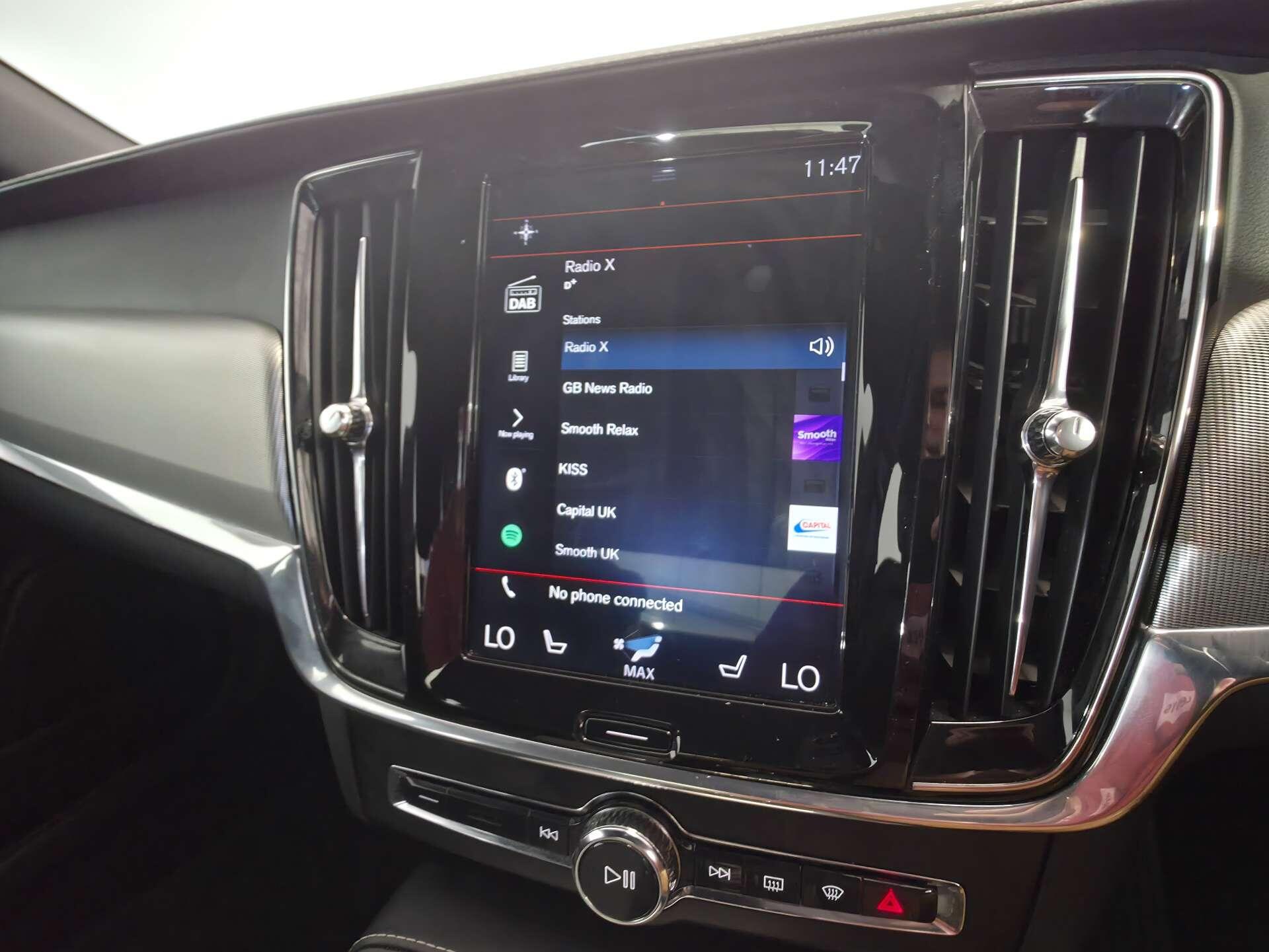 Volvo S90 view 38
