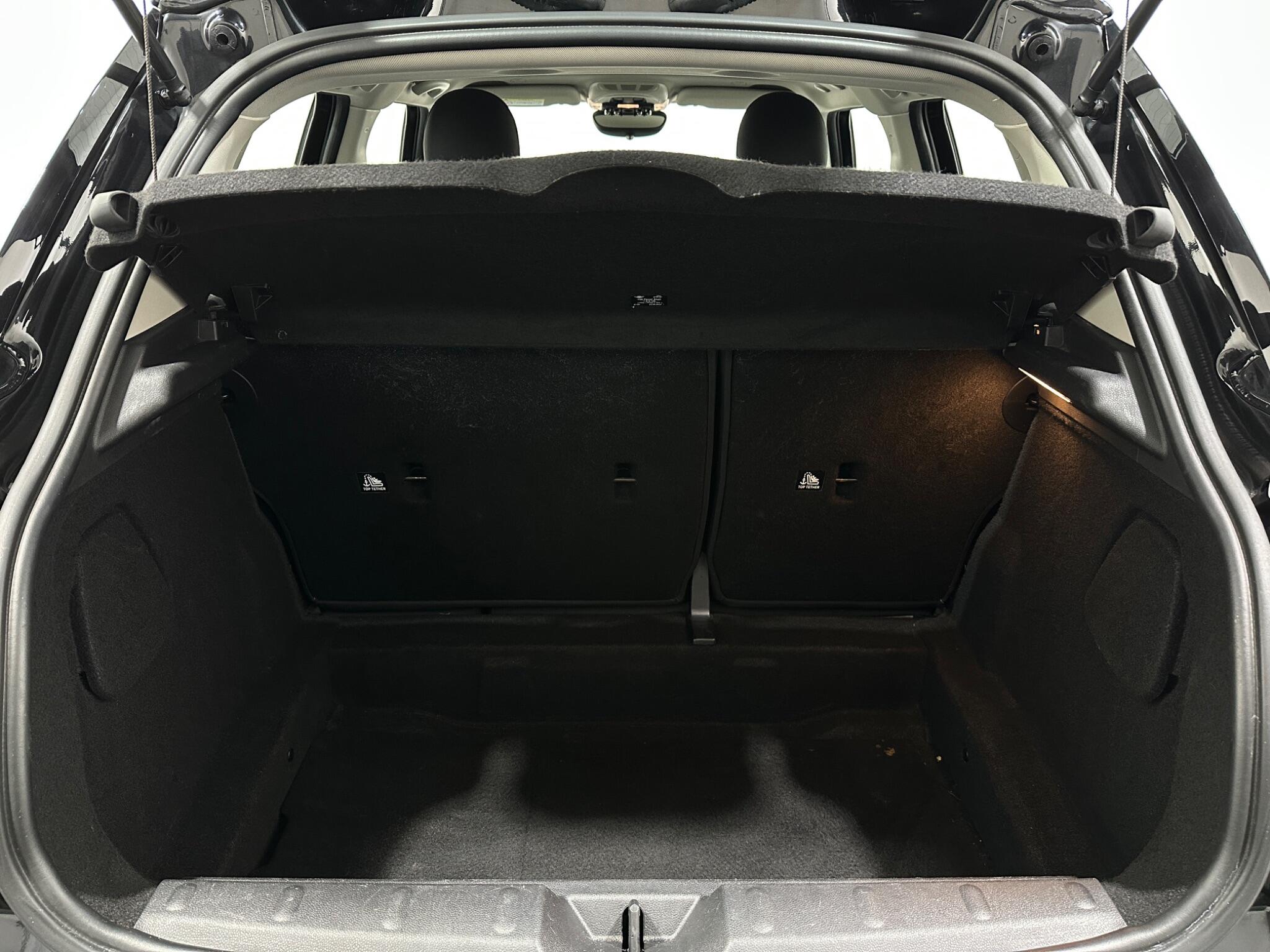 Mini Cooper view 45