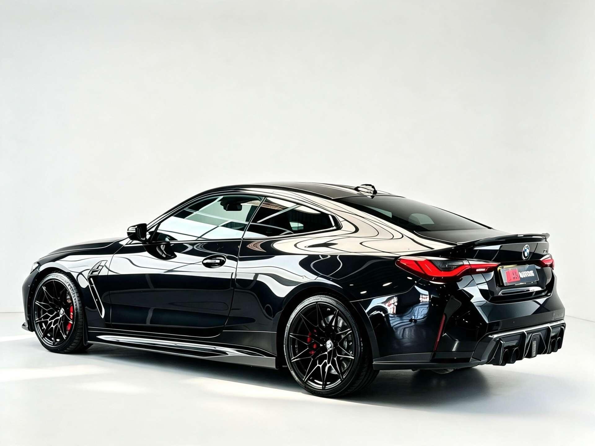 BMW M4 view 9