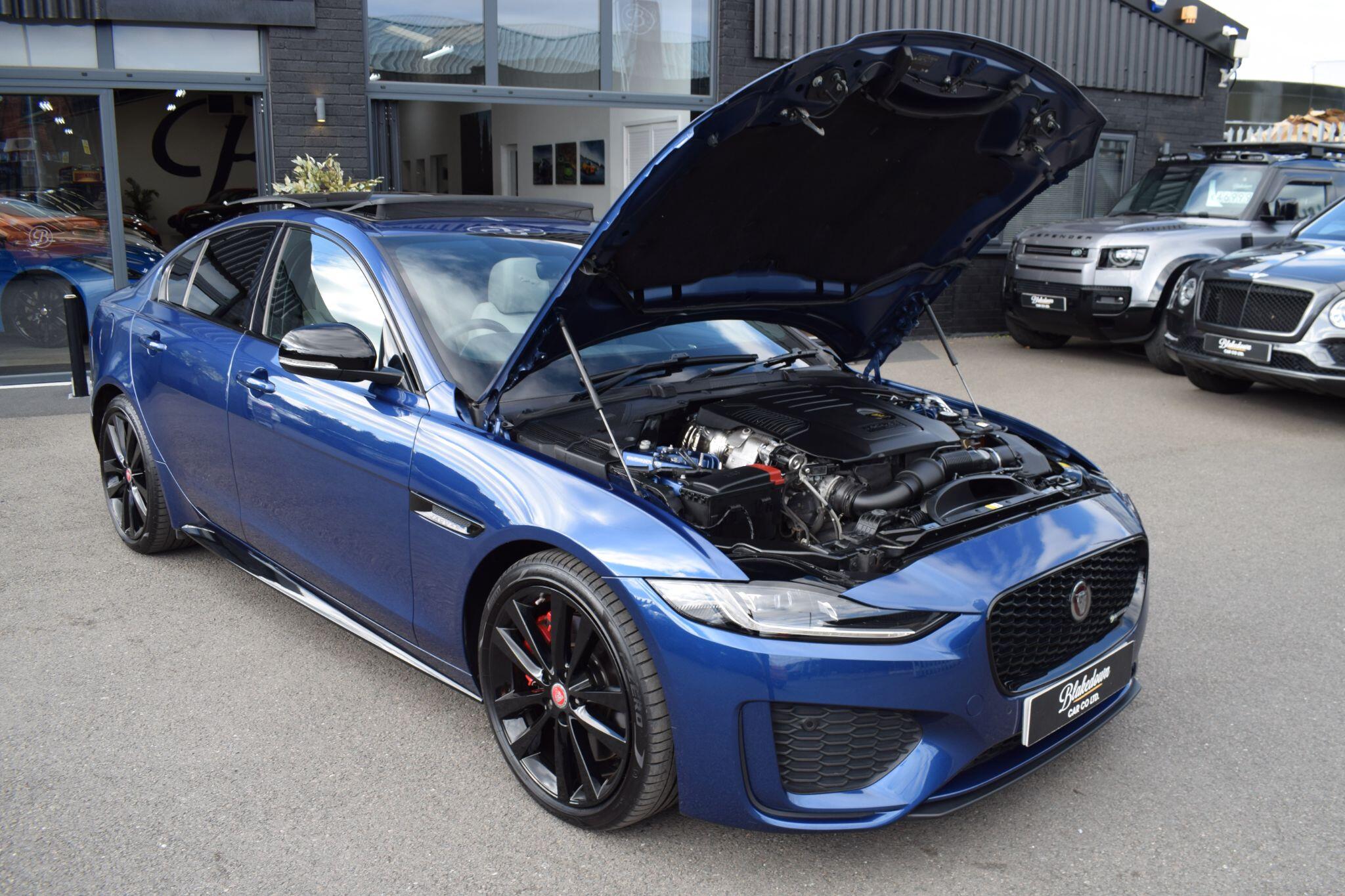 Jaguar Xe view 32